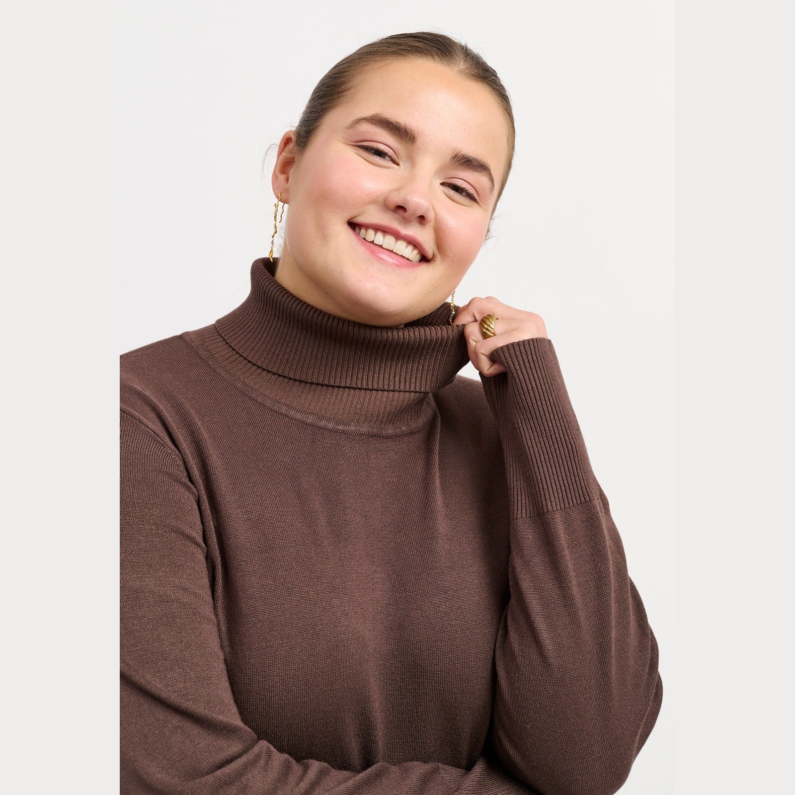 Adia ADAzelea Knit Pullover 1700 Chocolate Brown