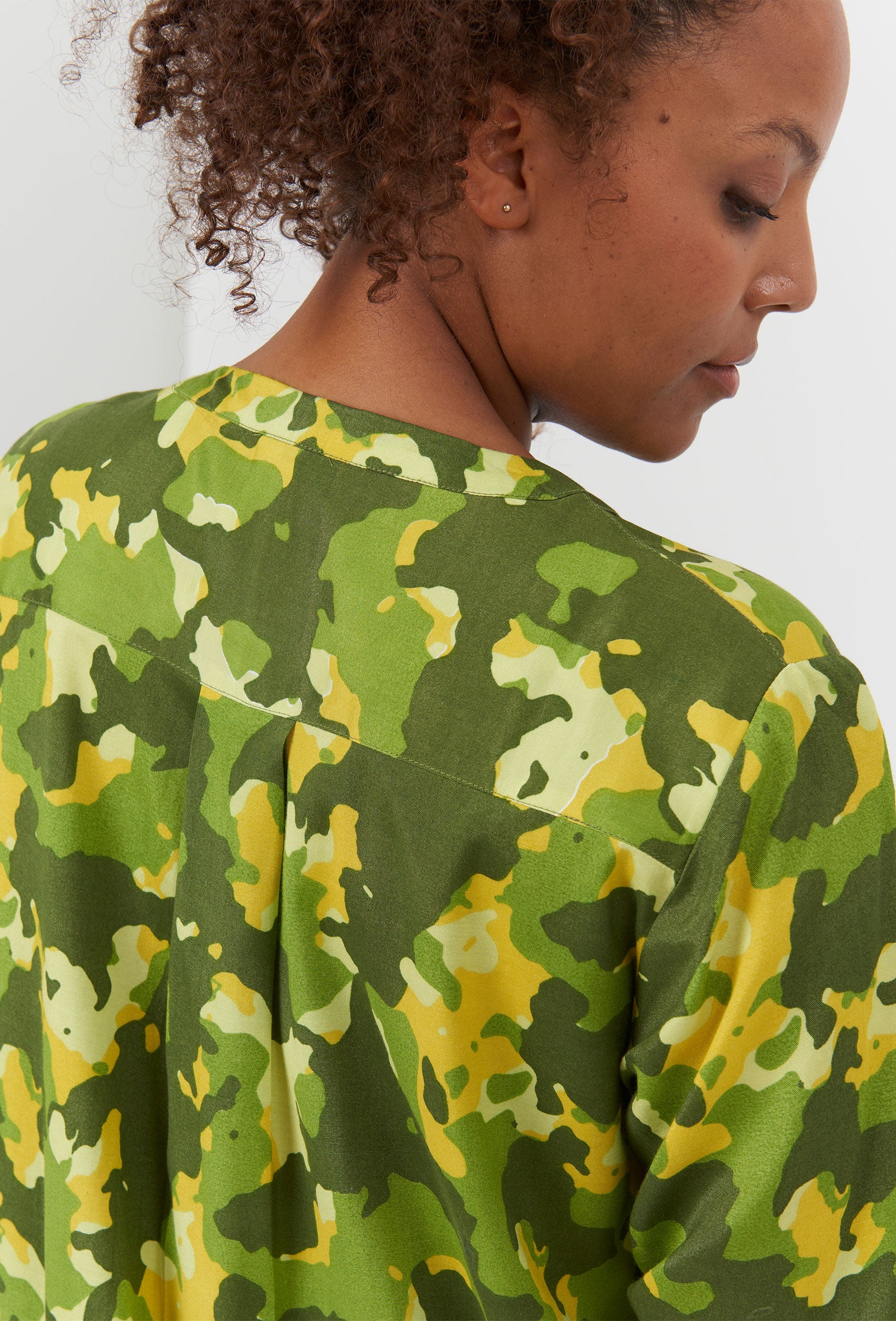 Adia ADBessie Bluser 5637 Pine Green