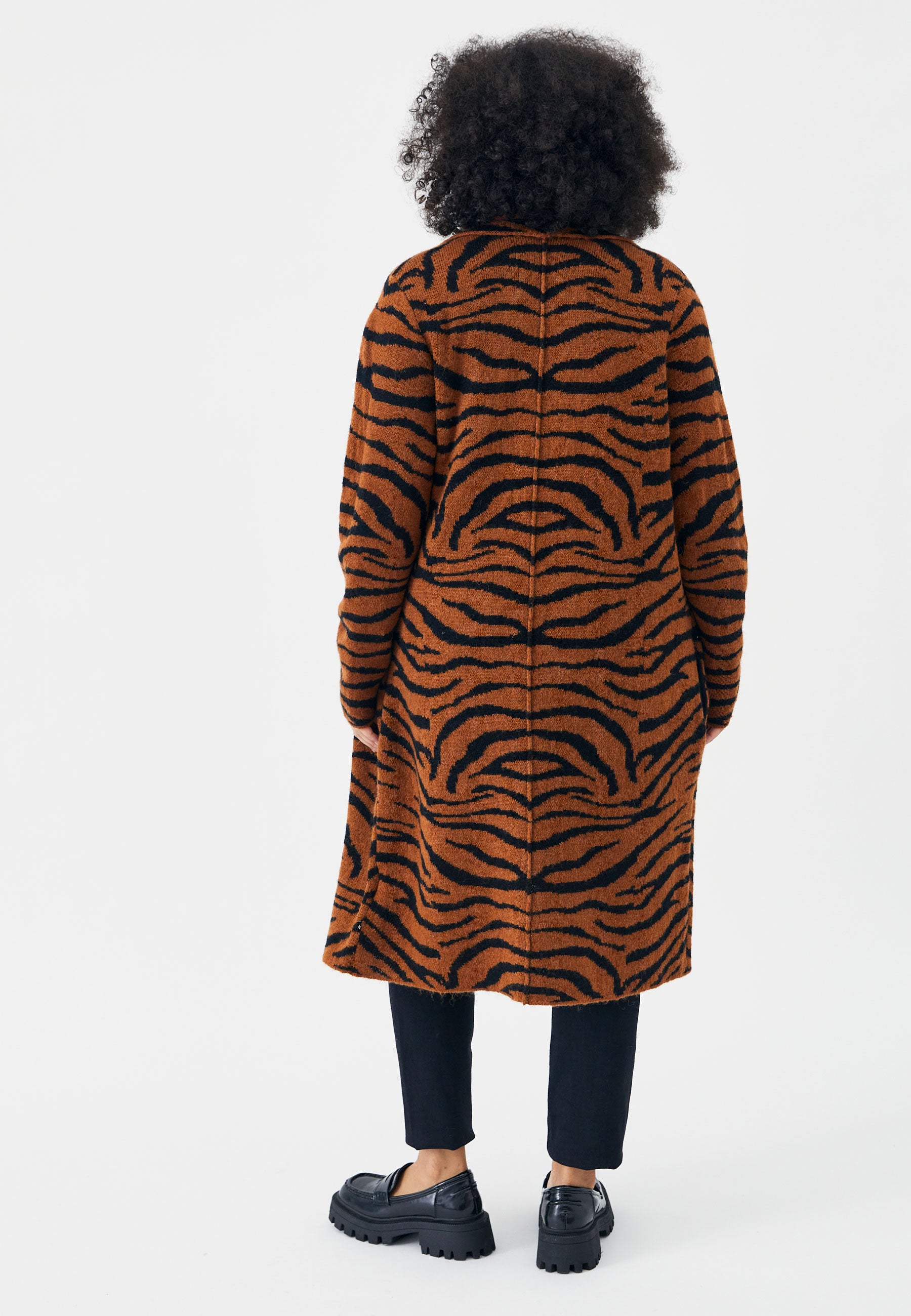 Adia ADDea Cardigan 1500 BROWN
