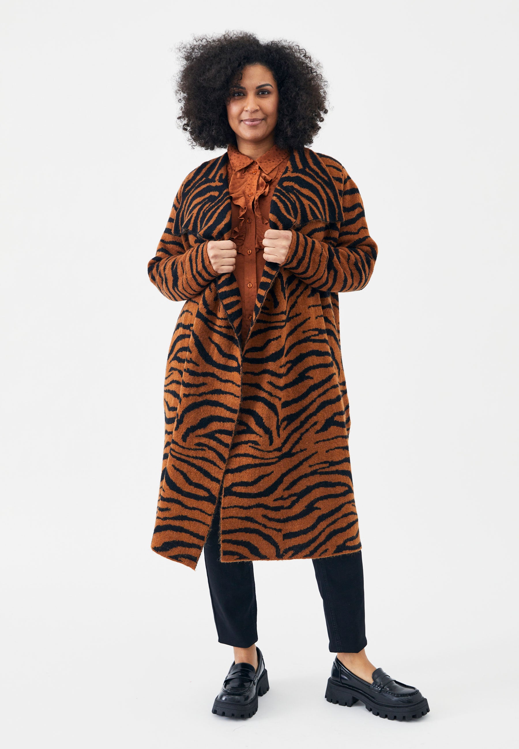 Adia ADDea Cardigan 1500 BROWN
