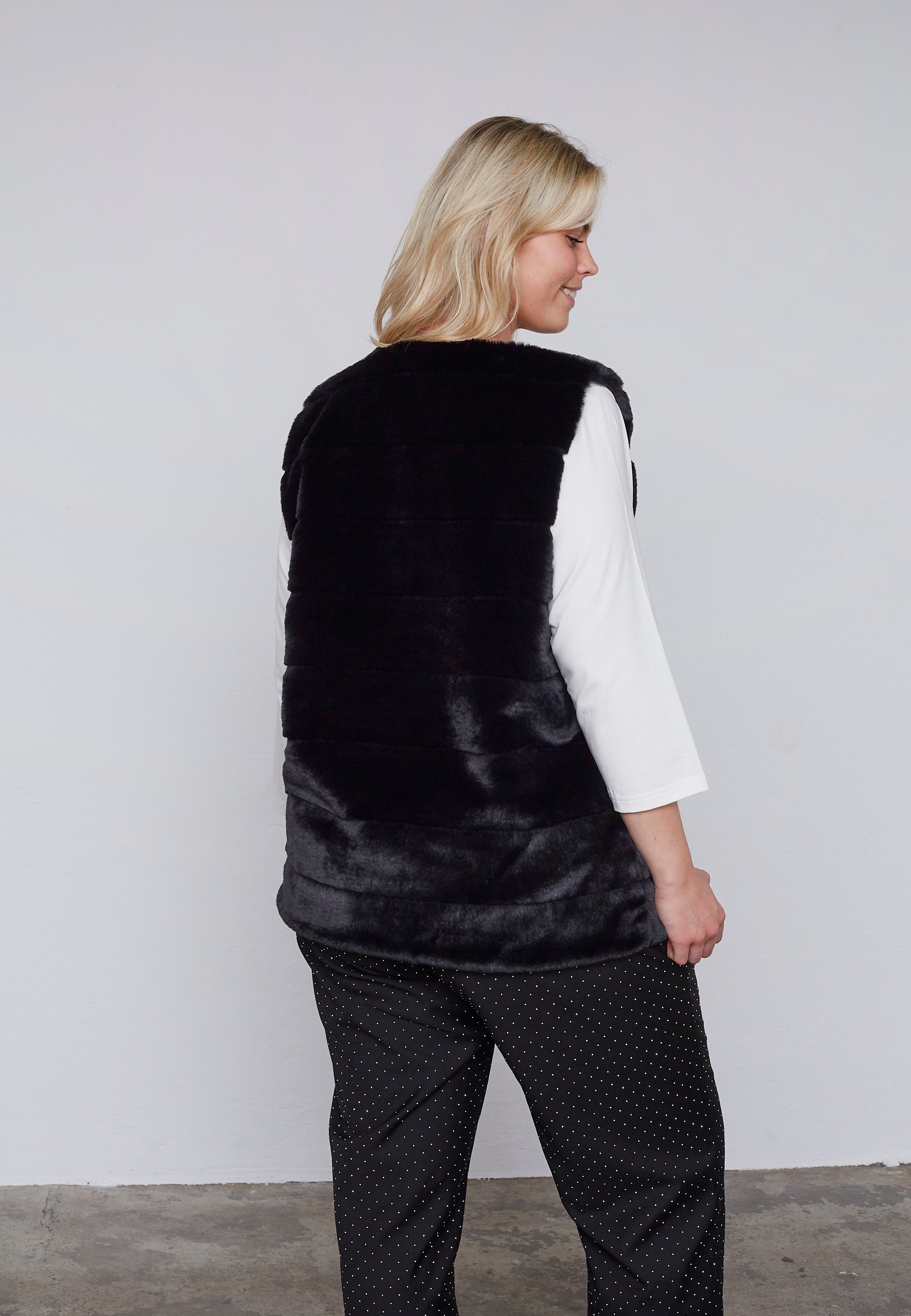 Adia ADEda Veste 9999 BLACK