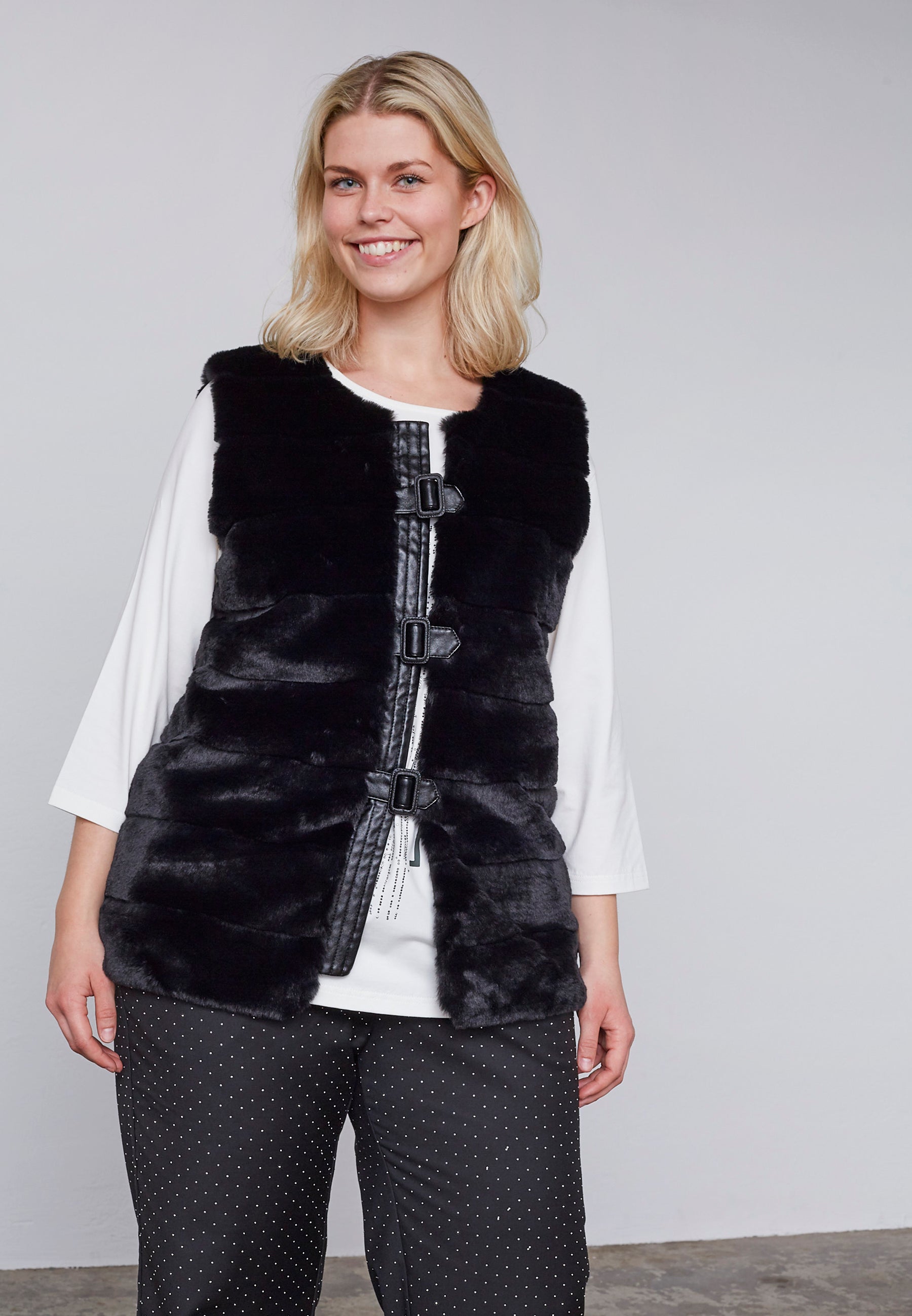 Adia ADEda Veste 9999 BLACK