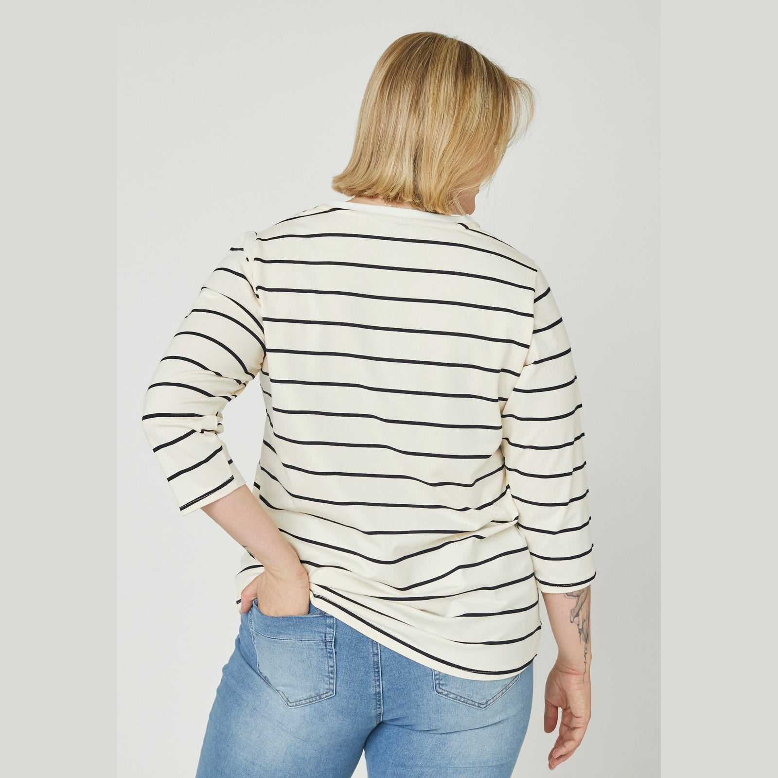Adia ADFadora T-Shirt 5999 NAVY BLUE