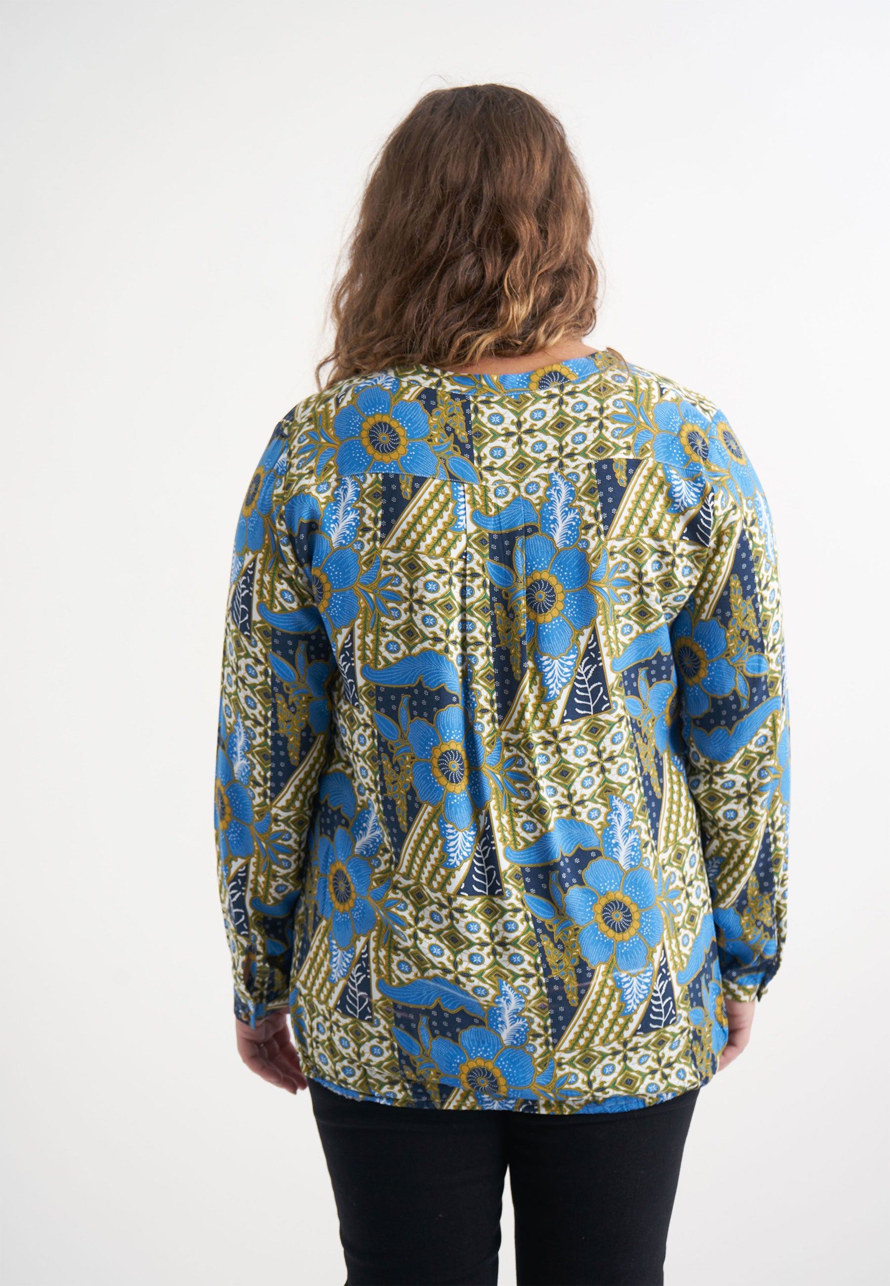 Adia ADMaiya Bluser 4718 Daphne Blue