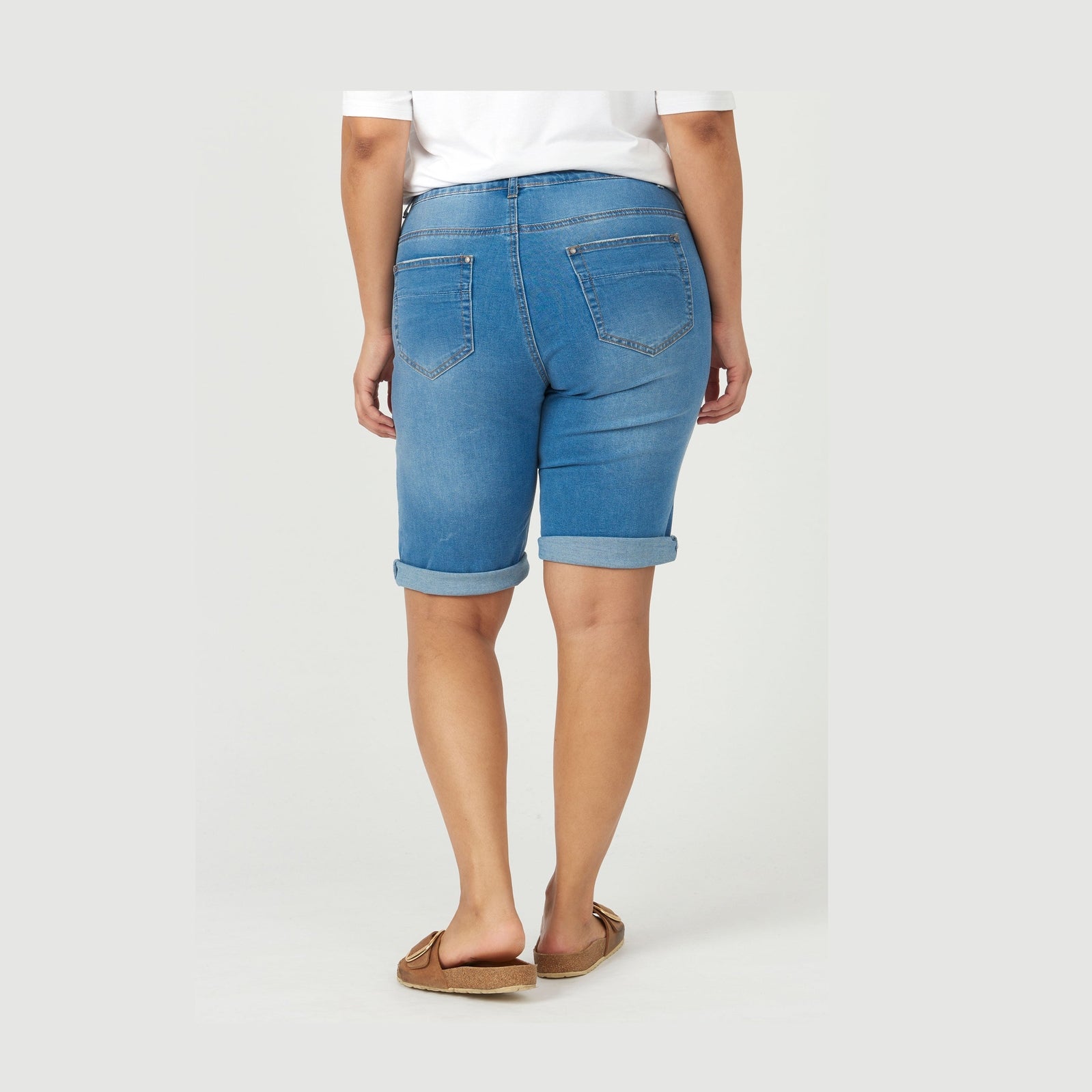 Adia ADMilan Shorts 8420 Blue Light