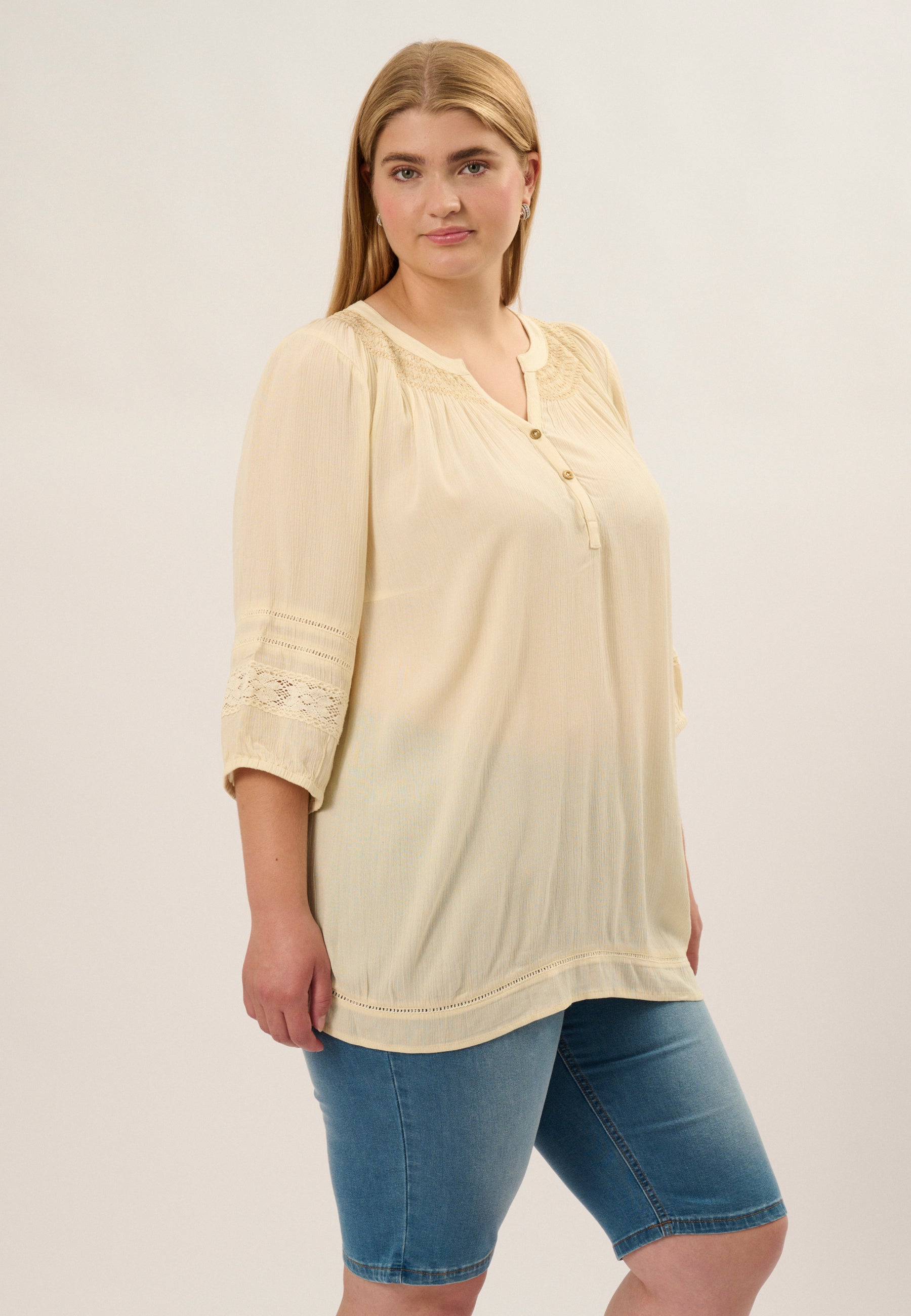 Adia ADPernilla Bluser 1024 Cream