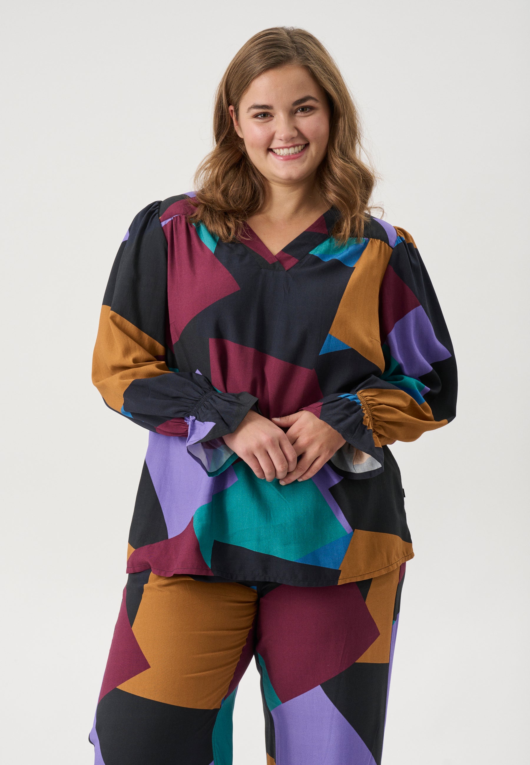 Adia ADRandi Bluser 2502 Wine Red