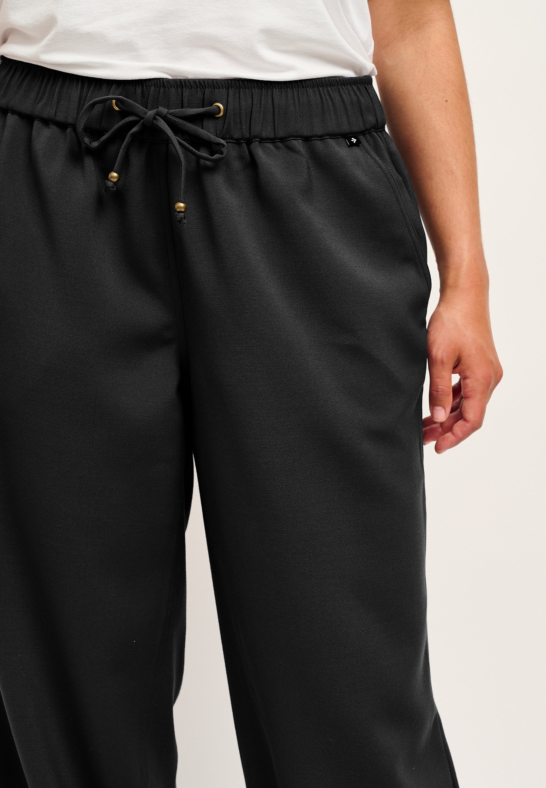 Adia ADSamira Bukser 9998 Black