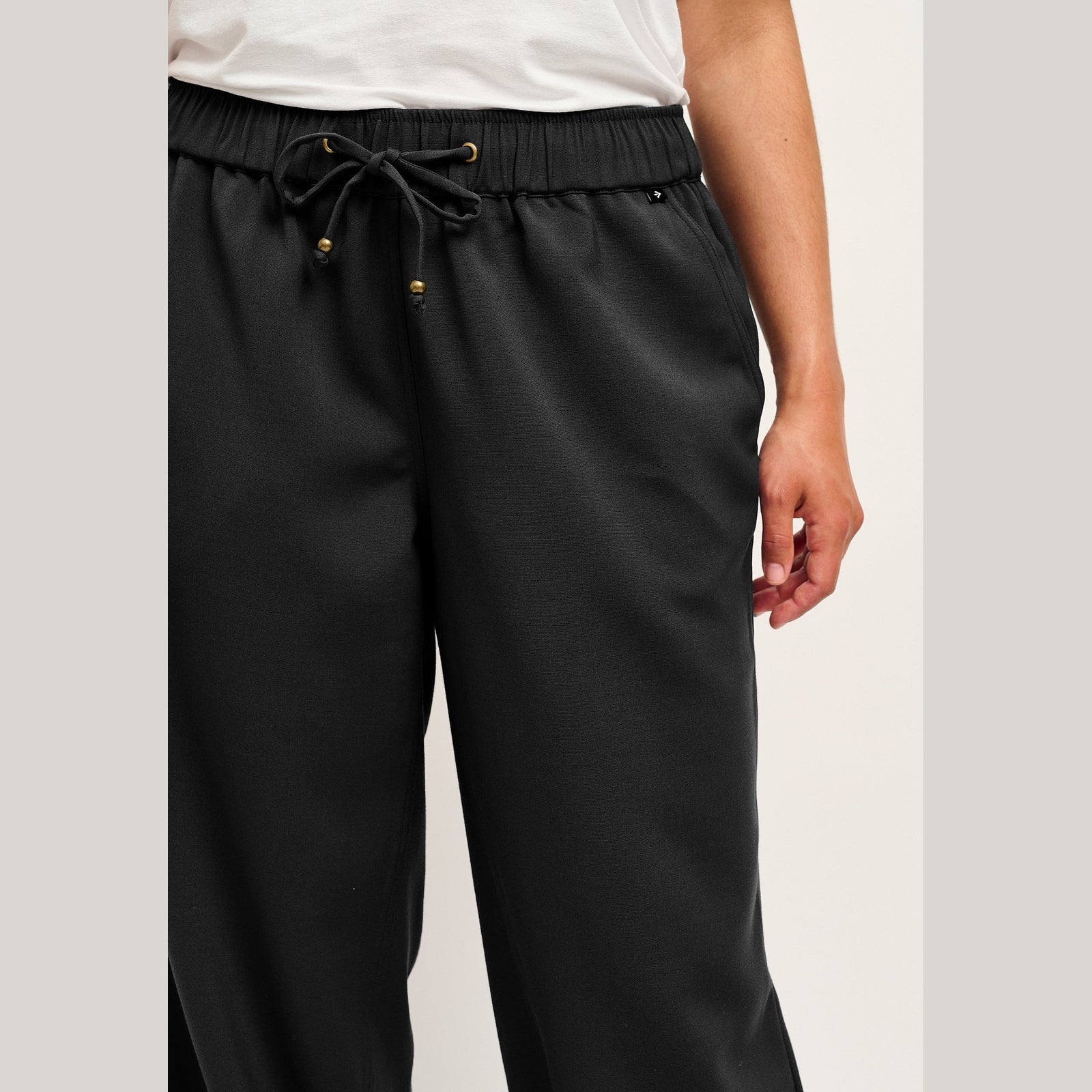 Adia ADSamira Bukser 9998 Black