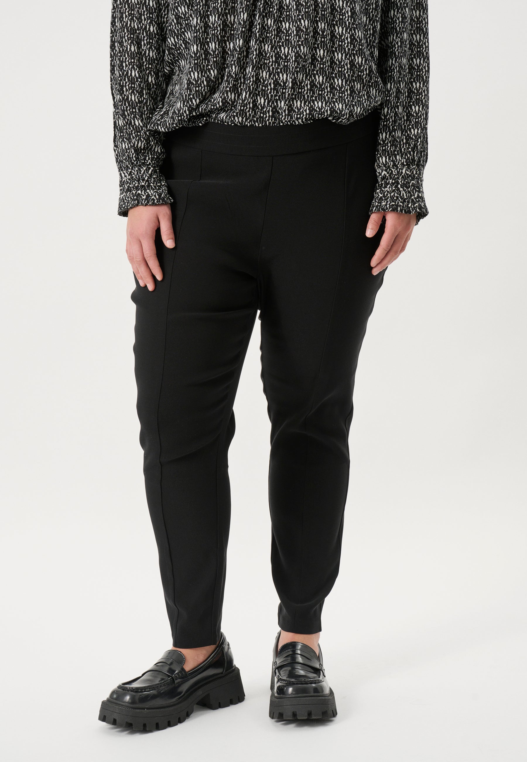 Adia ADSoffie Bukser 9999 BLACK