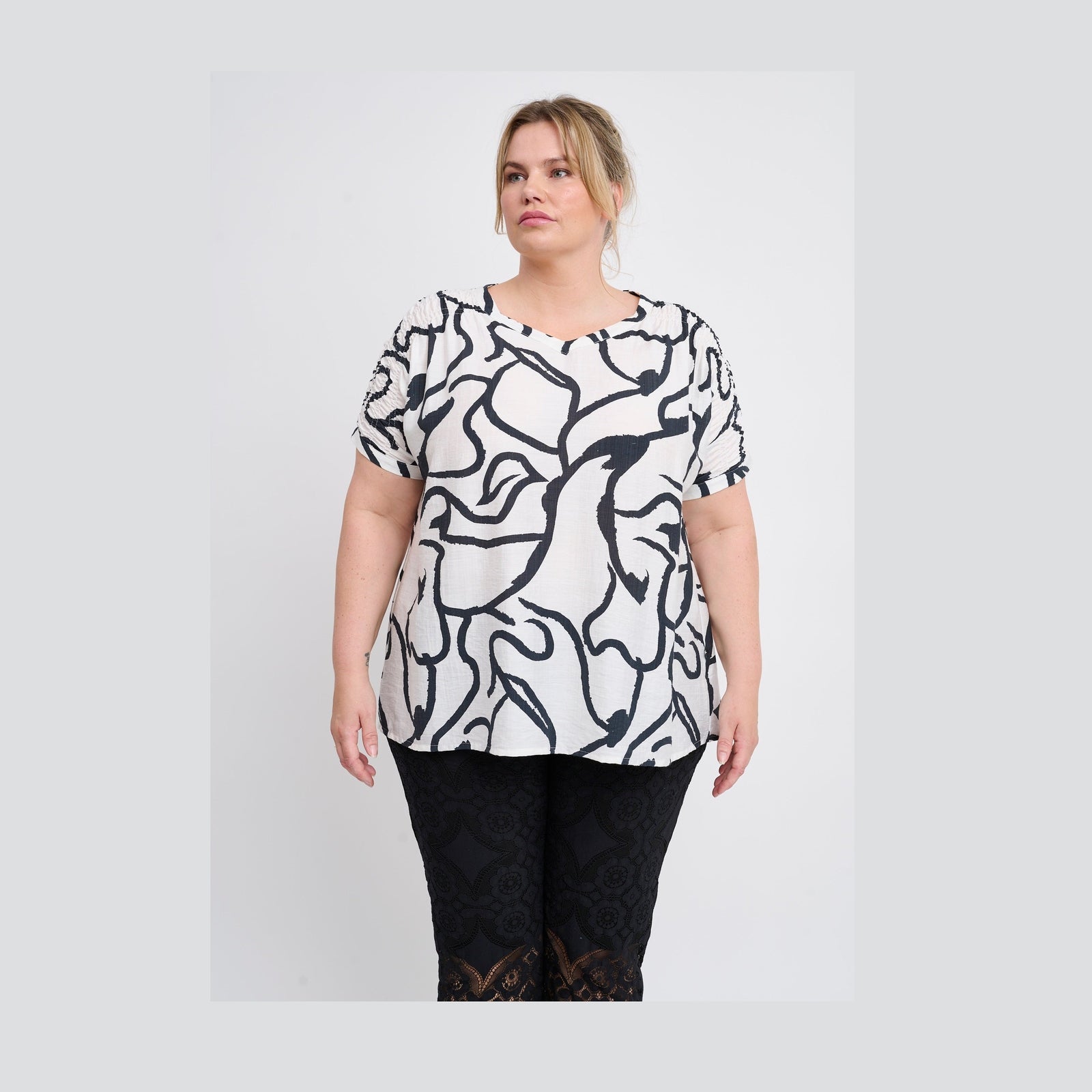 Adia ADTula Bluser 9999 BLACK