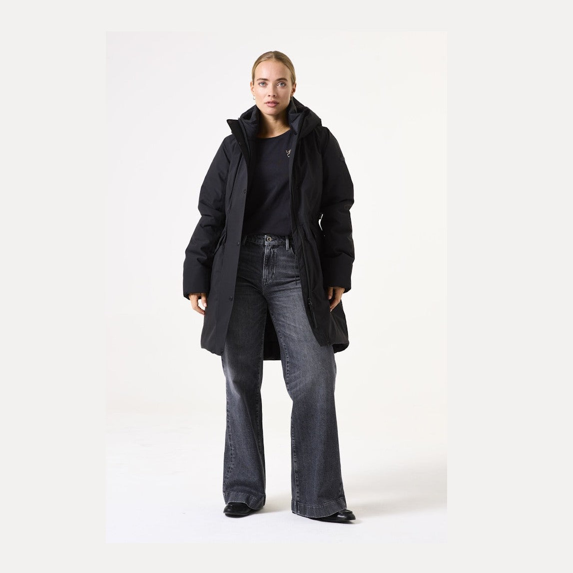 Halvlang sort vinterjakke