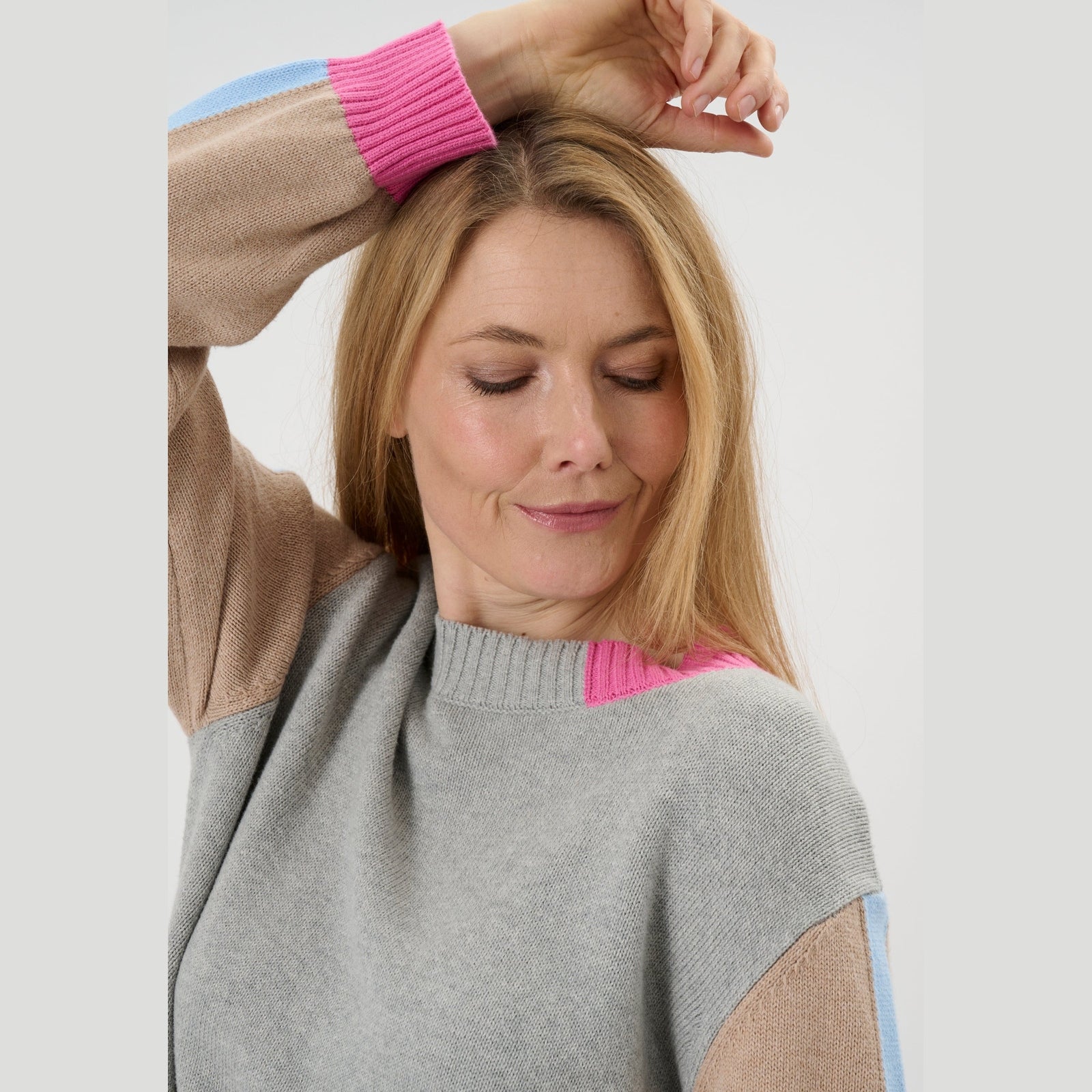 Lind LiAda Knit Pullover 9450 LIGHT GREY MELANGE