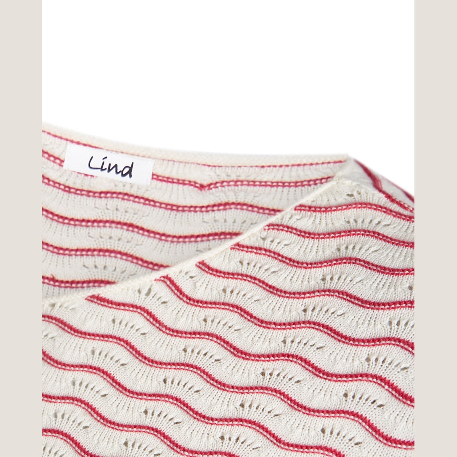 Lind LiBri Knit Pullover 2480 raspberry red