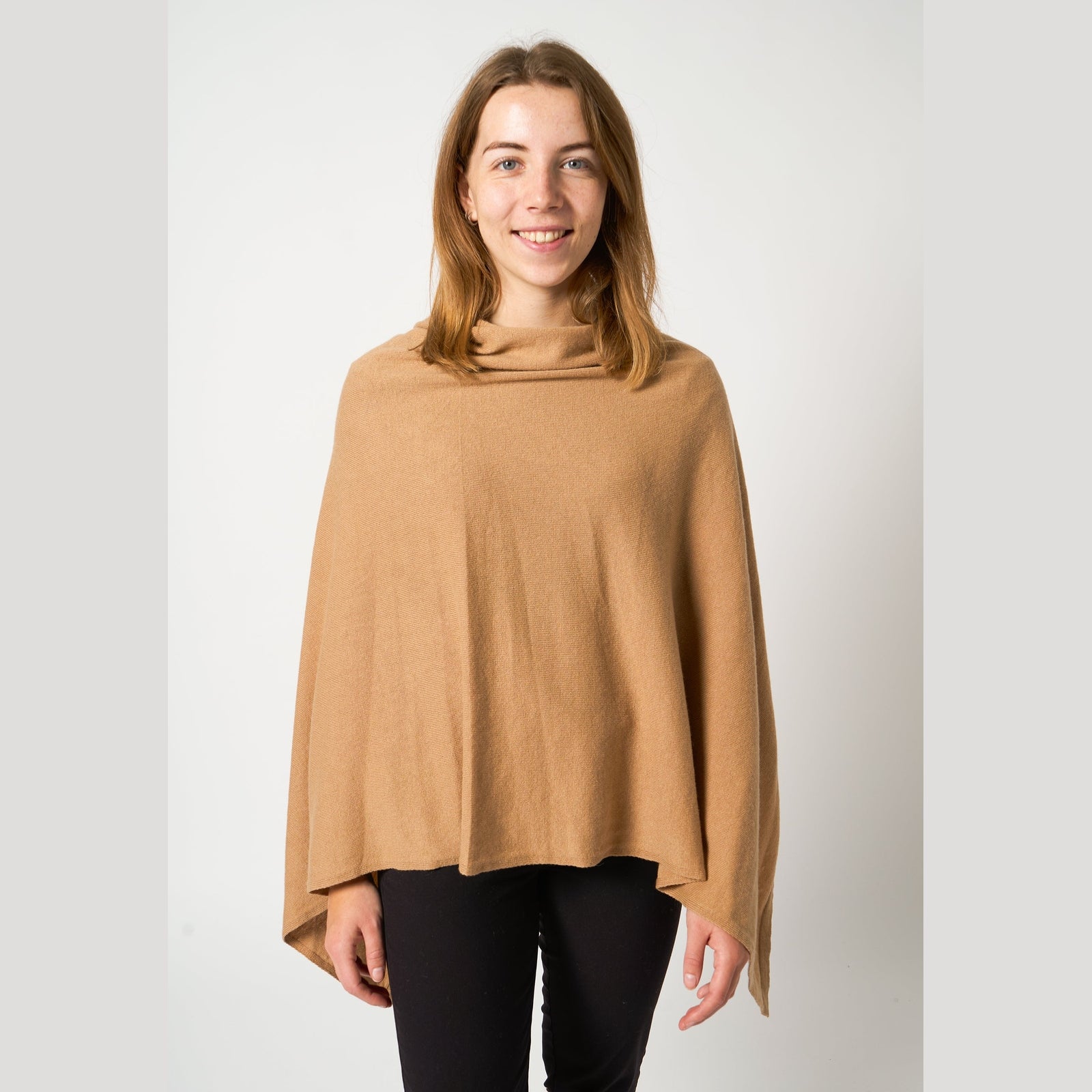 Lind LiCathie Poncho 1500 BROWN