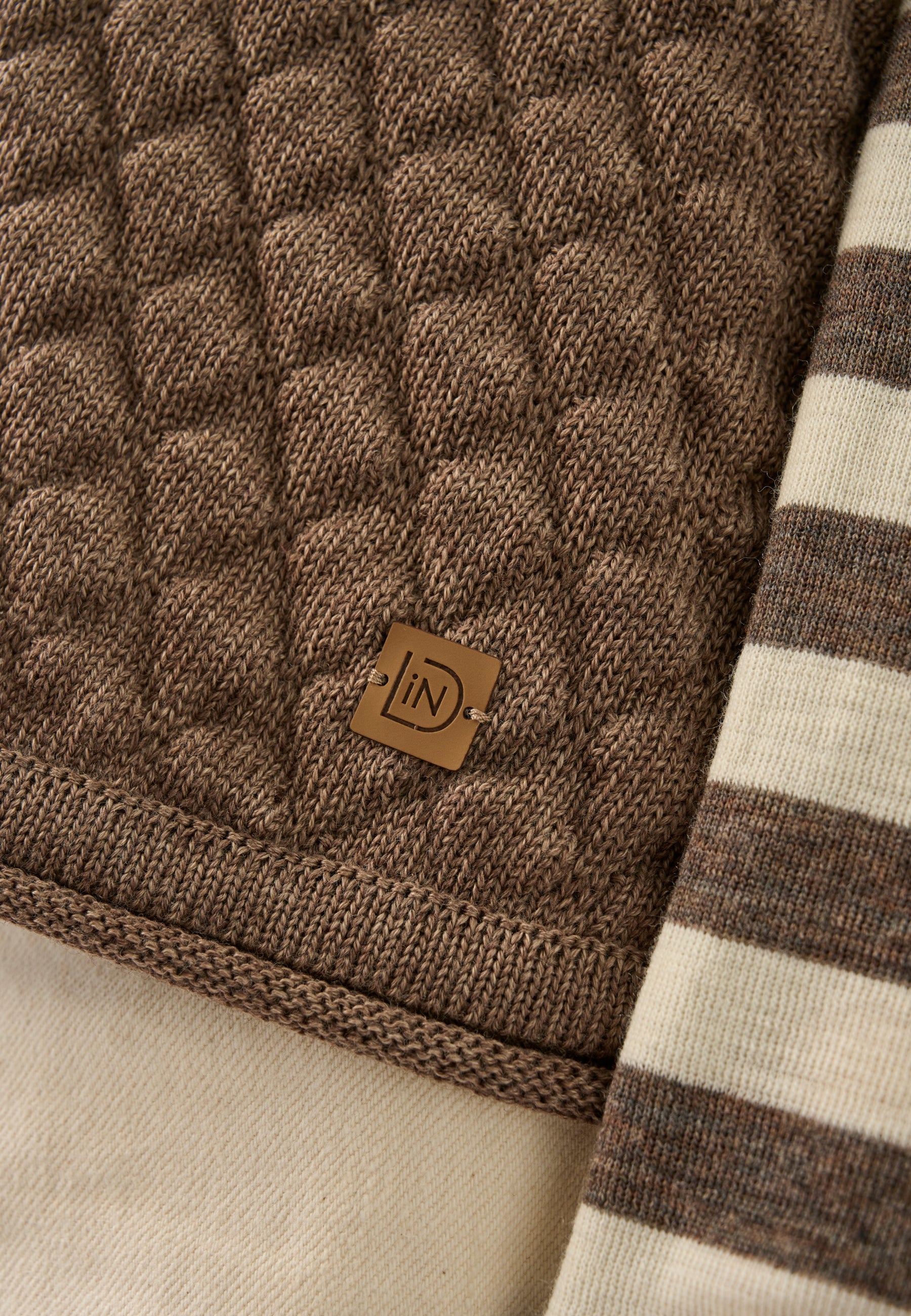 Lind LiMargit Poncho 1655 brown melange