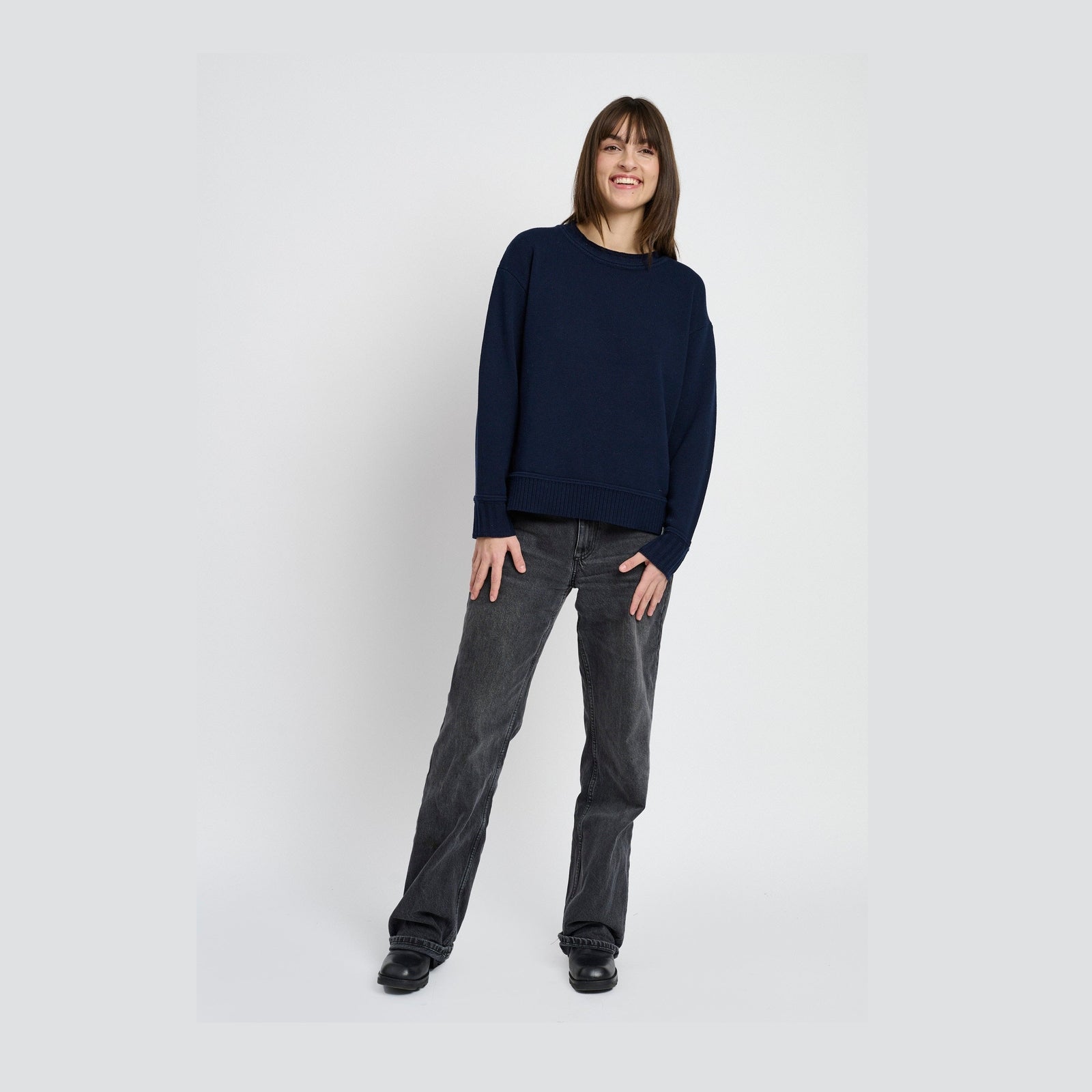 Lind LiTrine Knit Pullover 5999 NAVY BLUE