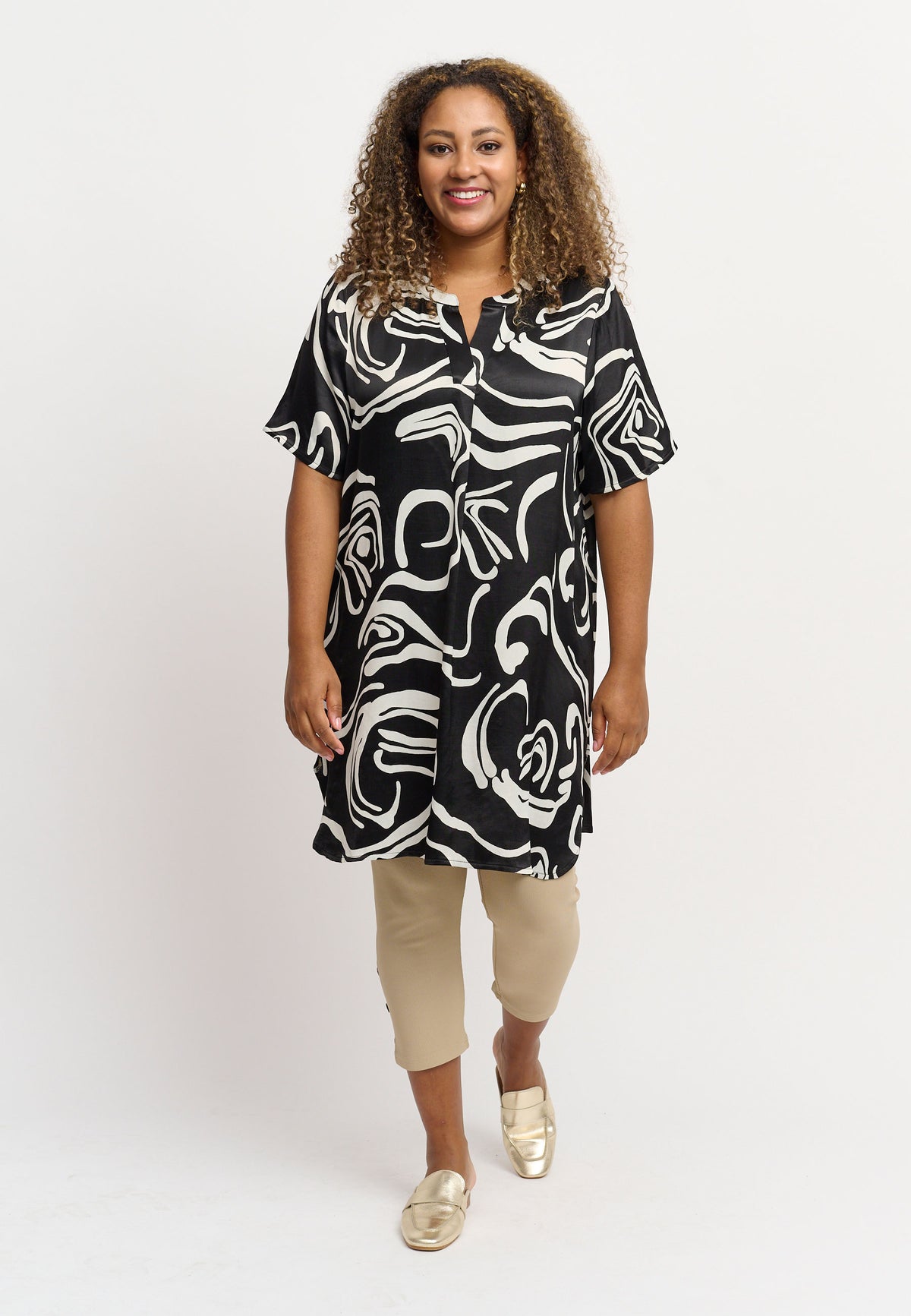 Pont Neuf PNBloom Sia Tunikaer 999 Black