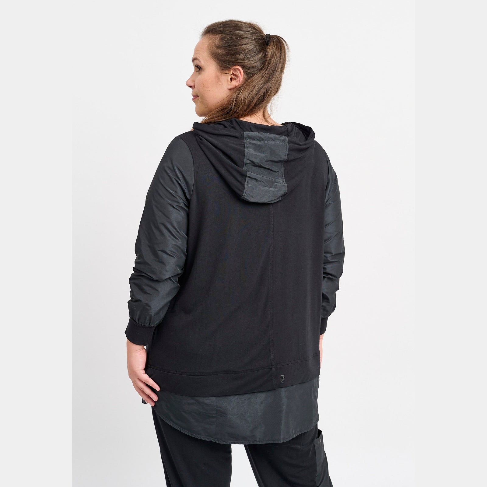 Pont Neuf PNEnya Sweatshirt 9999 BLACK