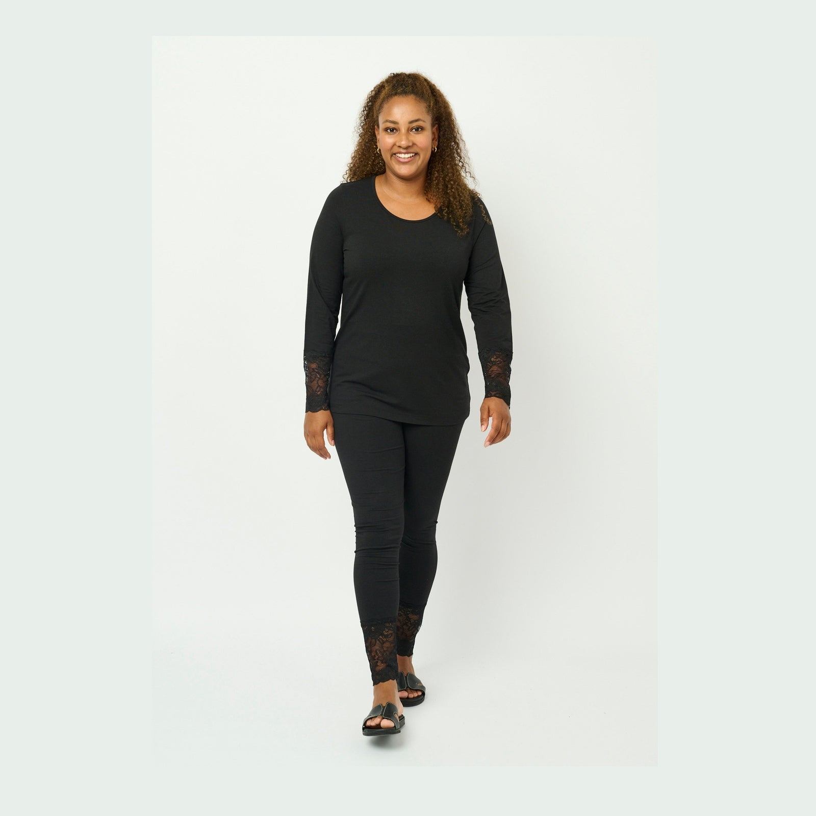 Pont Neuf PNIrene T-Shirt 9999 BLACK