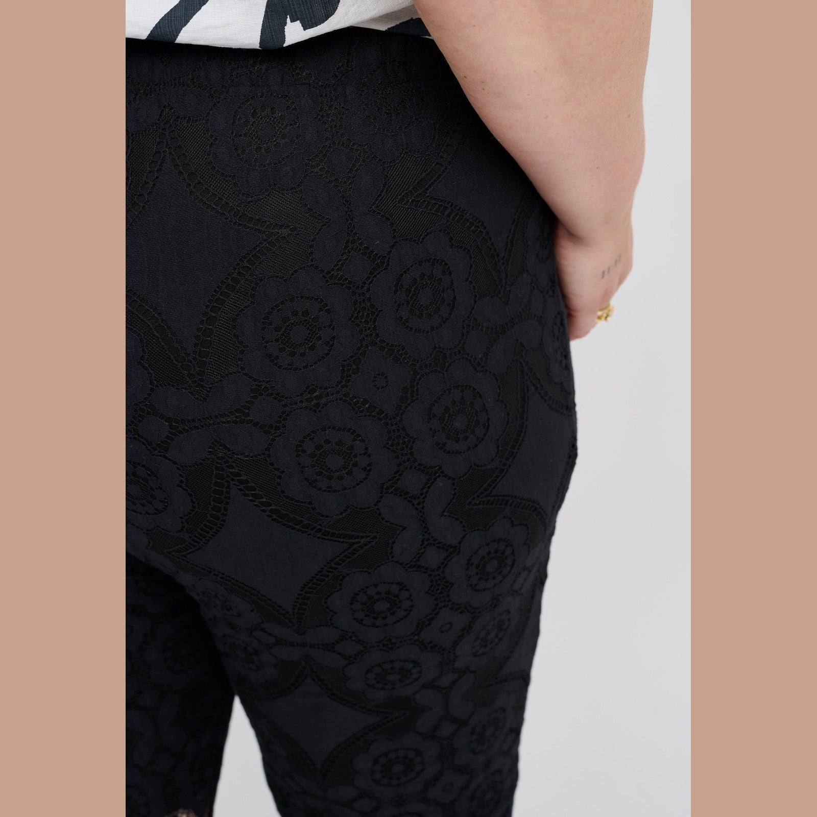 Adia ADFelia Bukser 9999 BLACK