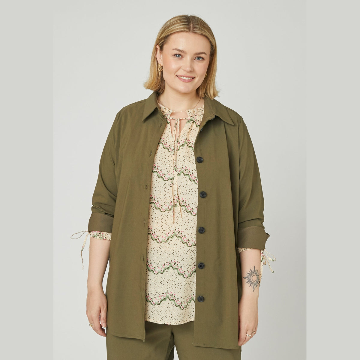 Adia ADFrederikka Jakker 3506 Khaki Green