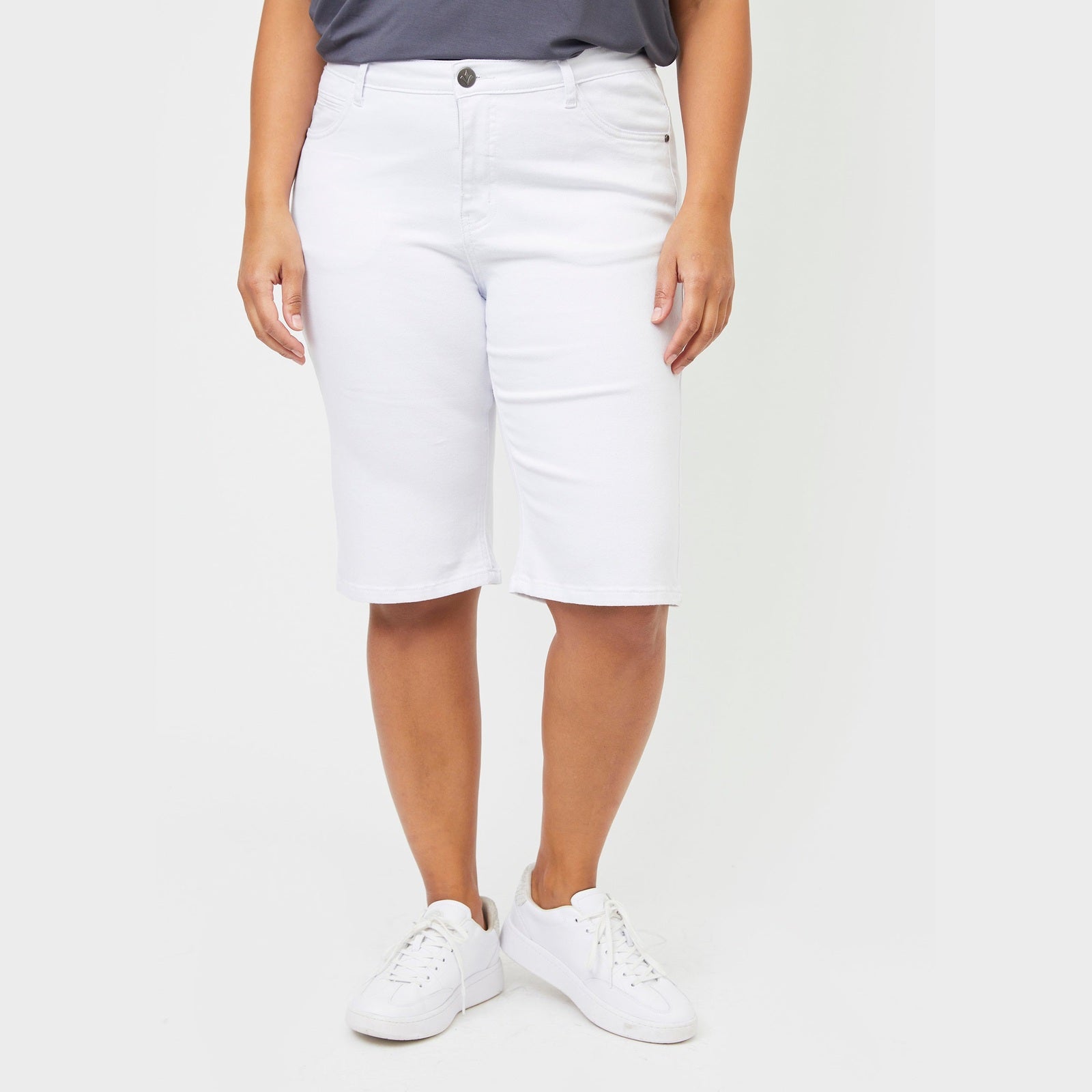 Adia ADMilan Shorts 4101 White