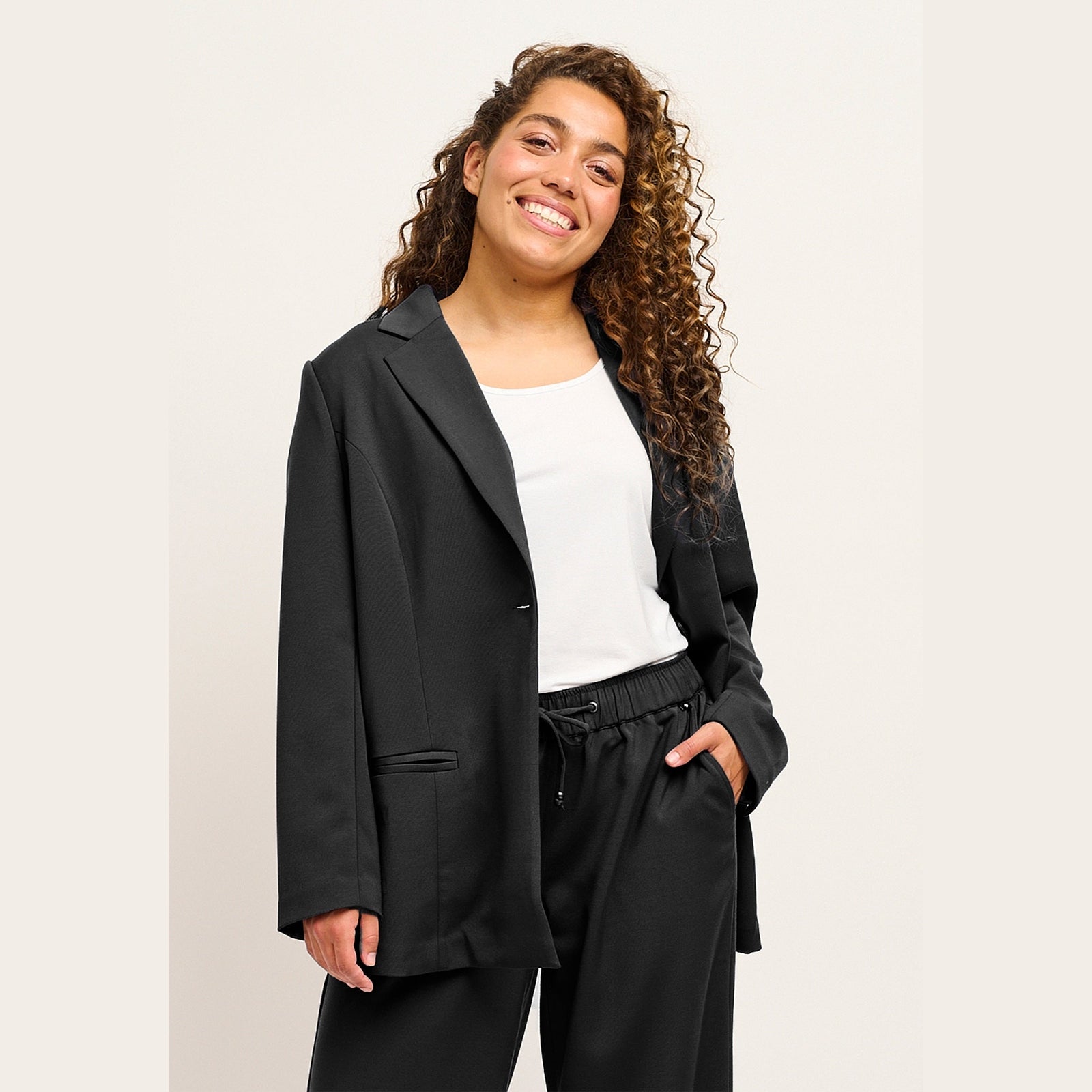 Adia ADSalima Jakker 9998 Black