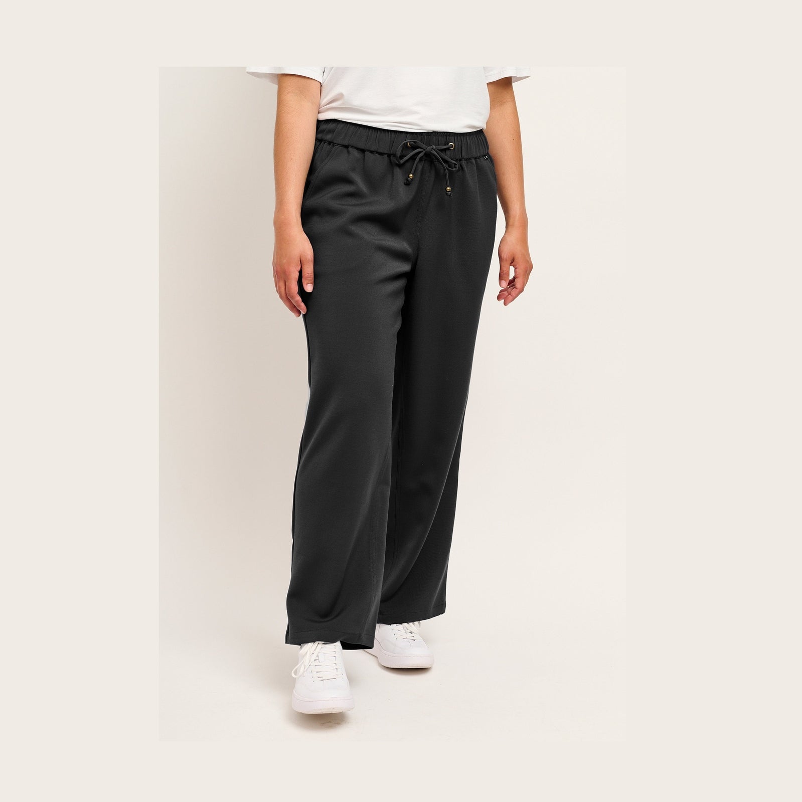Adia ADSamira Bukser 9998 Black