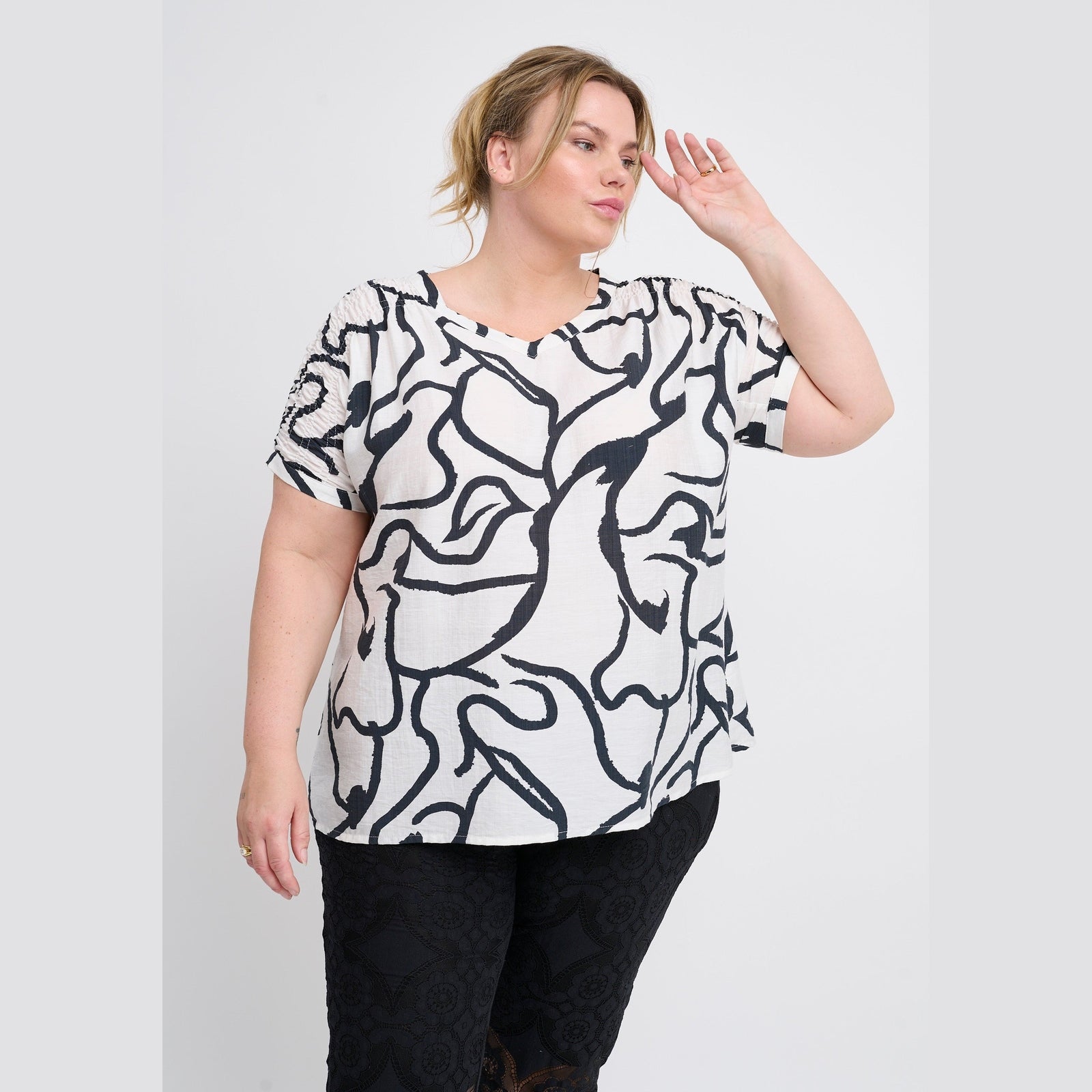 Adia ADTula Bluser 9999 BLACK