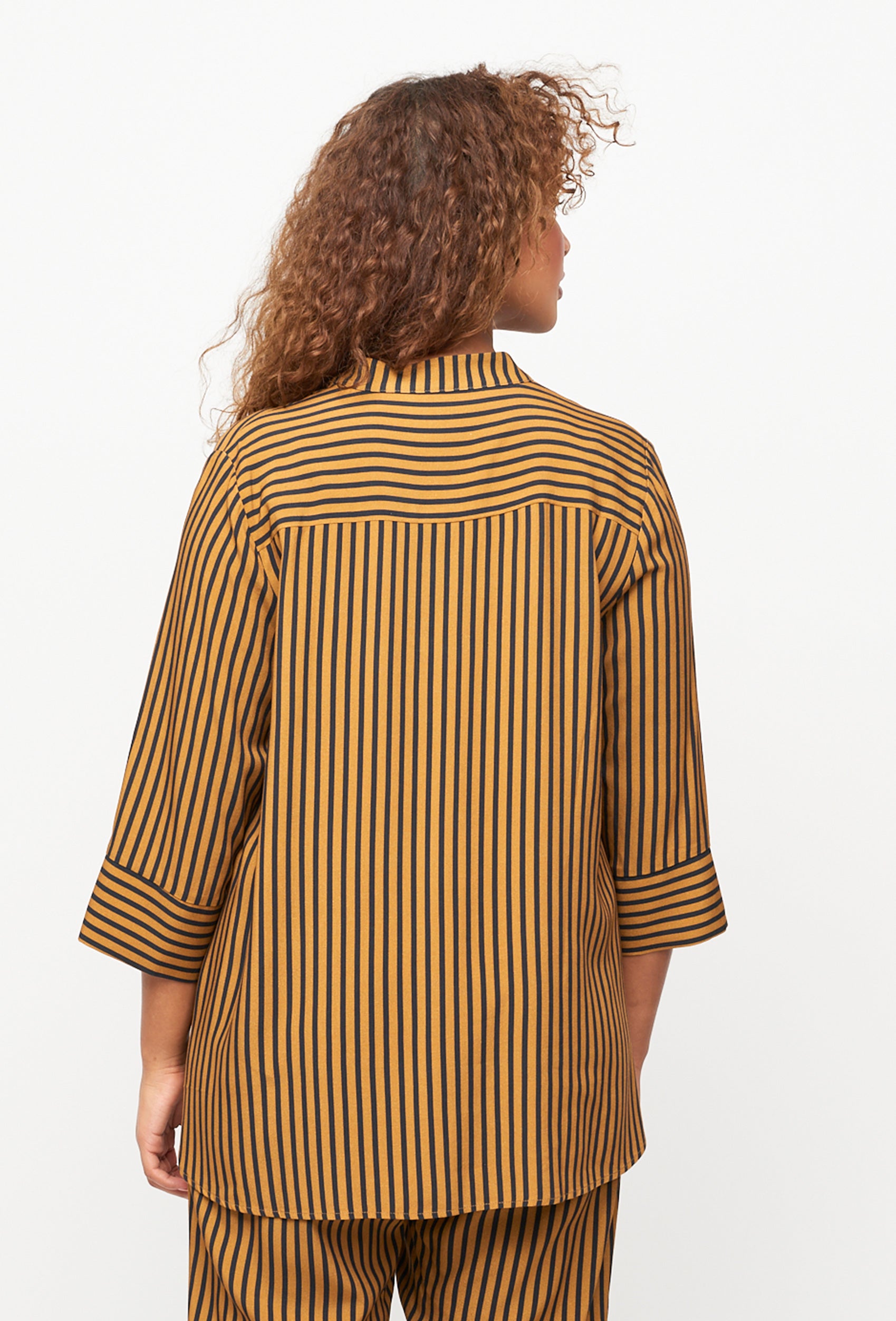 Aprico APBakersfield Bluser 280 Golden Oak