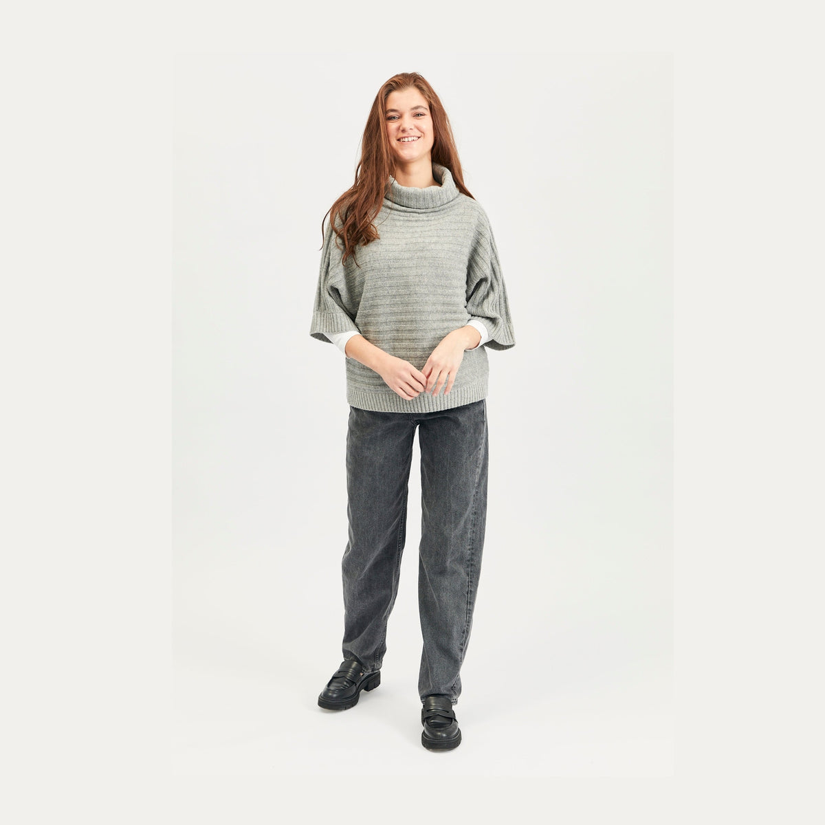 Lind Alba Poncho 35 Grey Melange