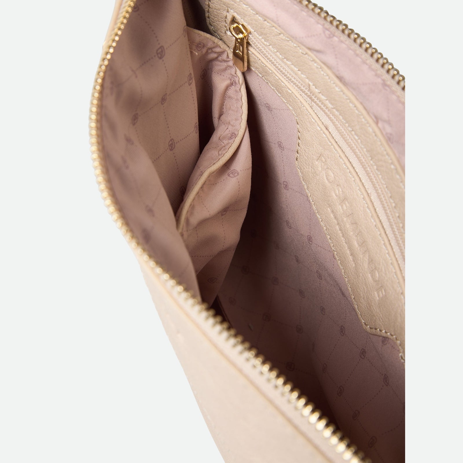 Andora Clutch
