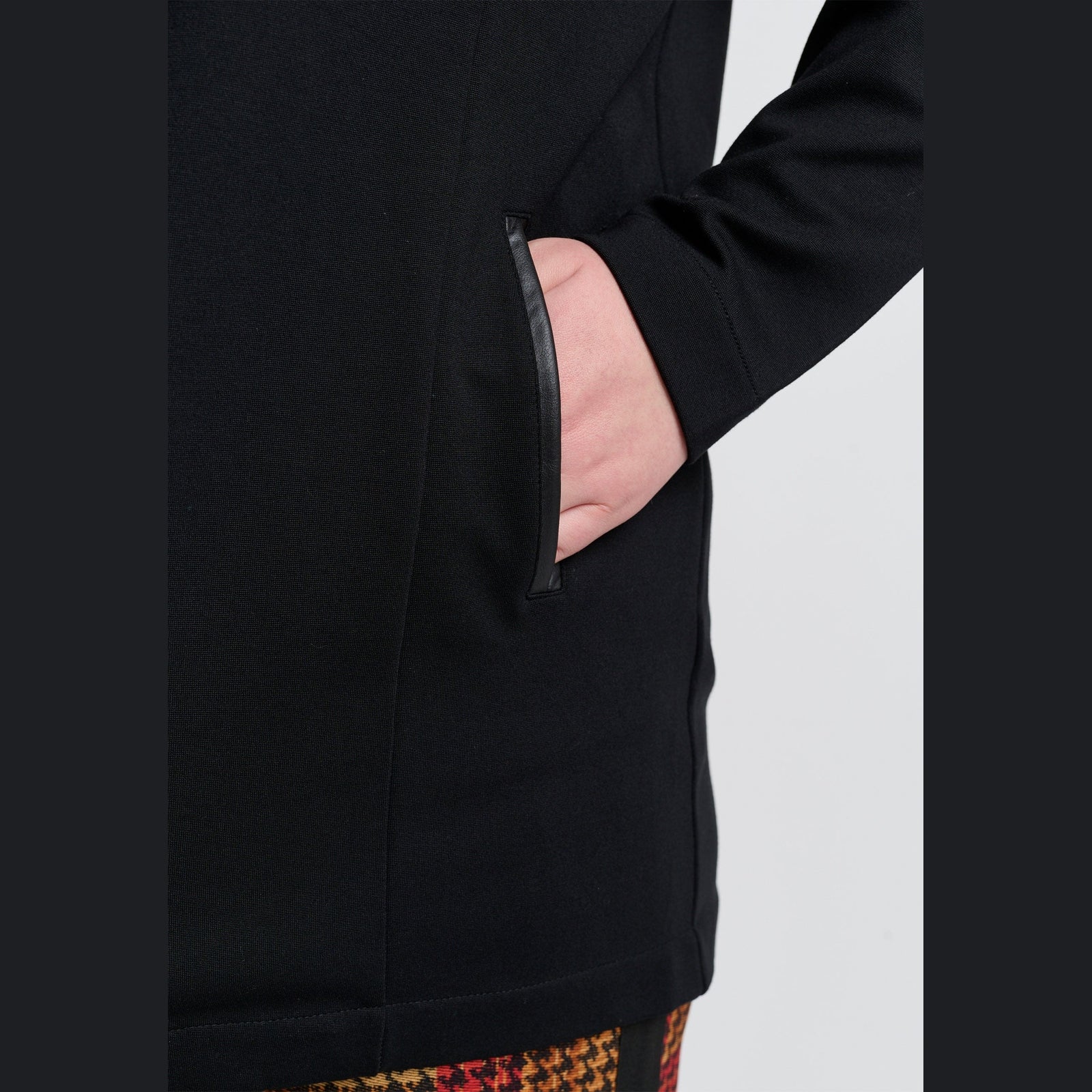 Chalou CHFryd Jakker 010 Black