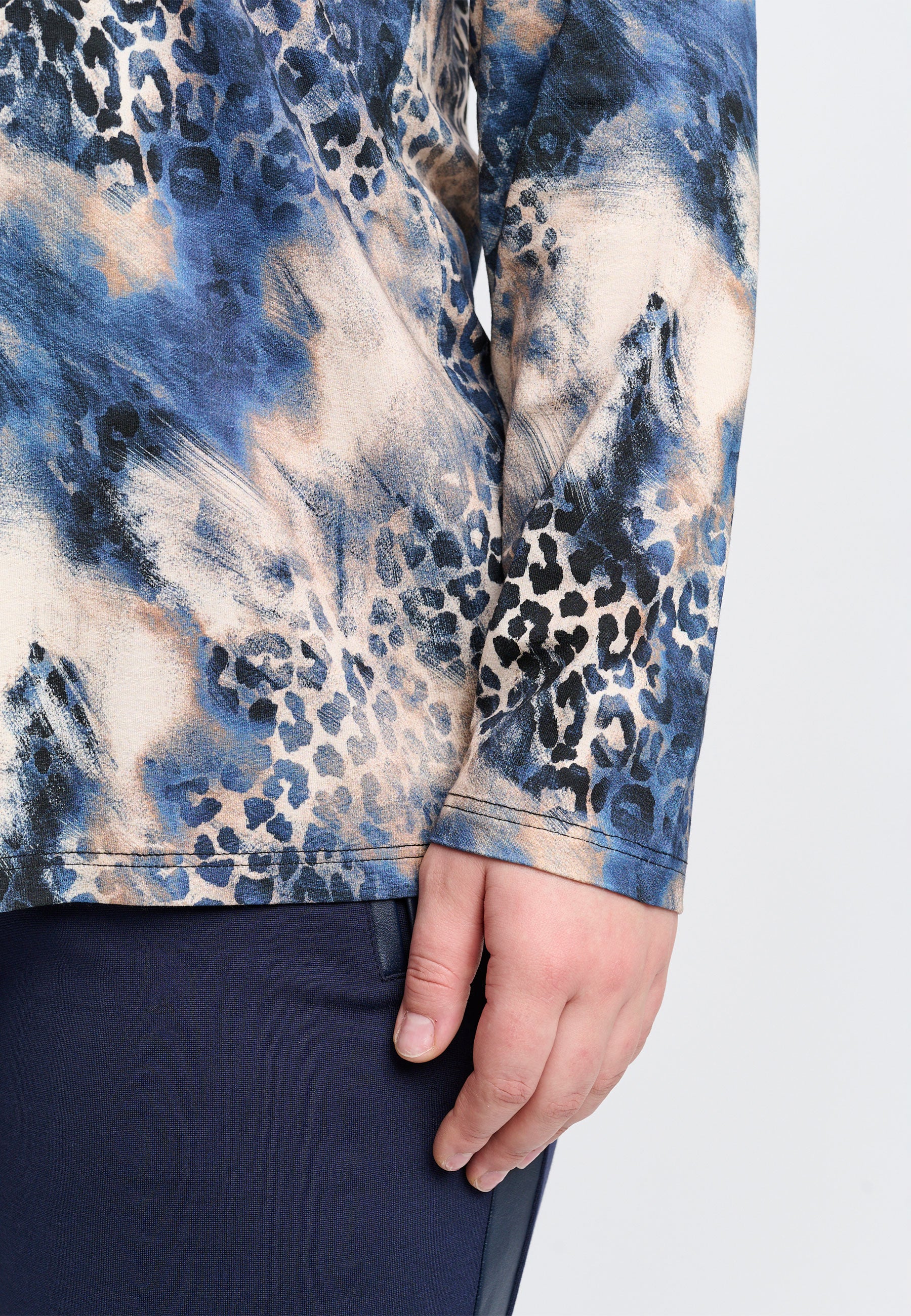 Chalou CHReni Bluser 005 Black