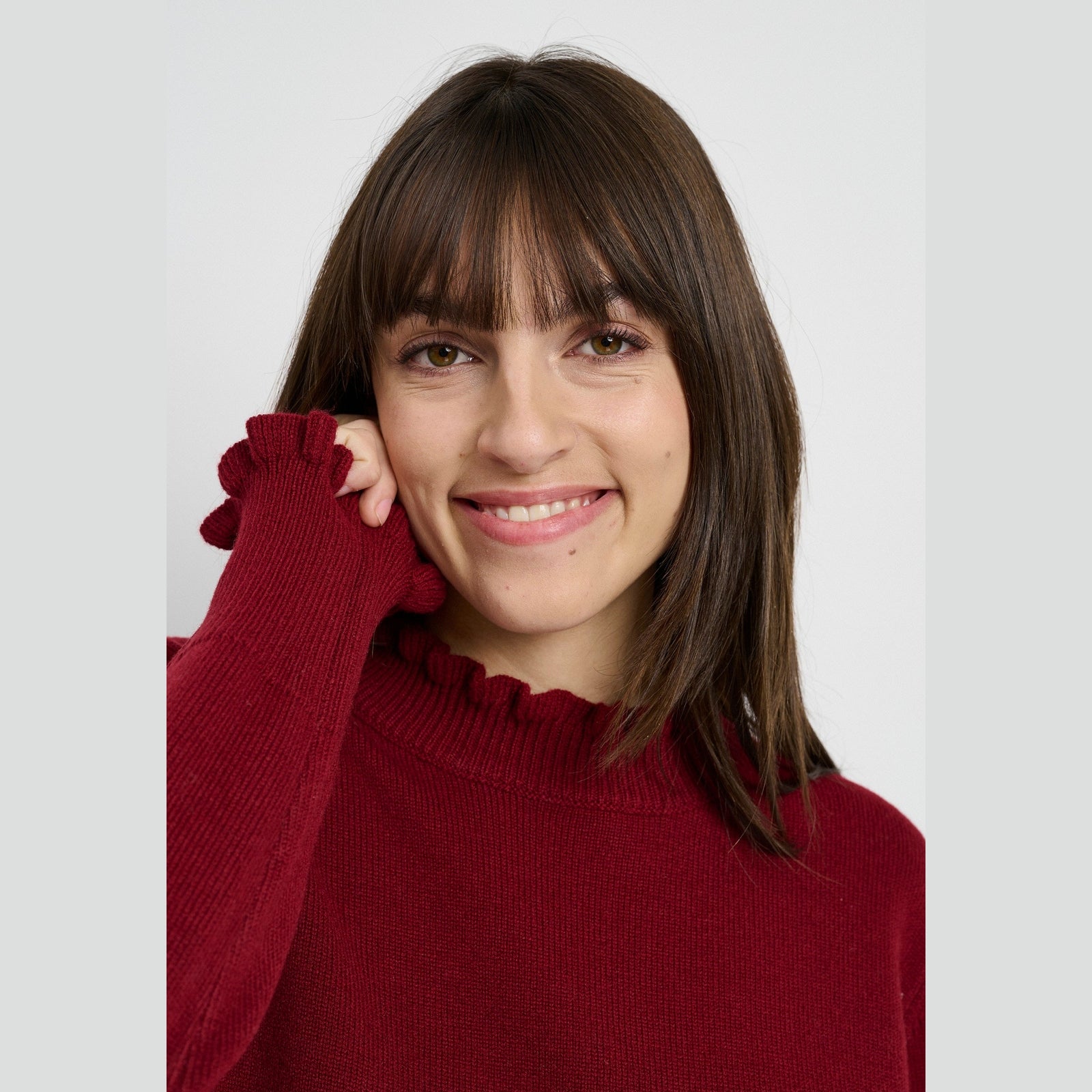 Lind Cassandra Knit Pullover 2655 ruby red