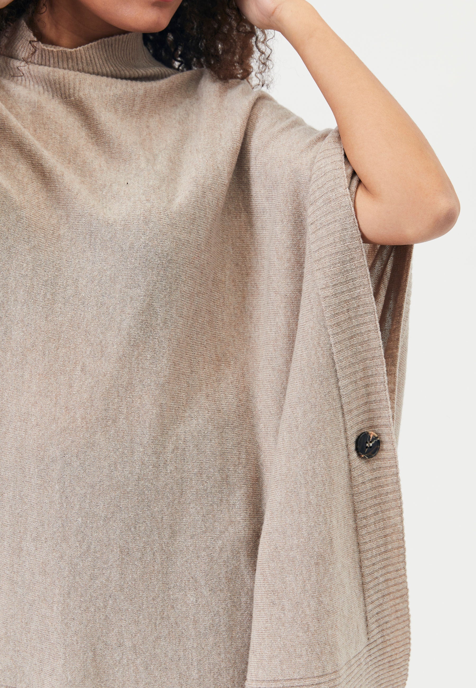 Elton ETSilva Poncho 001 sand