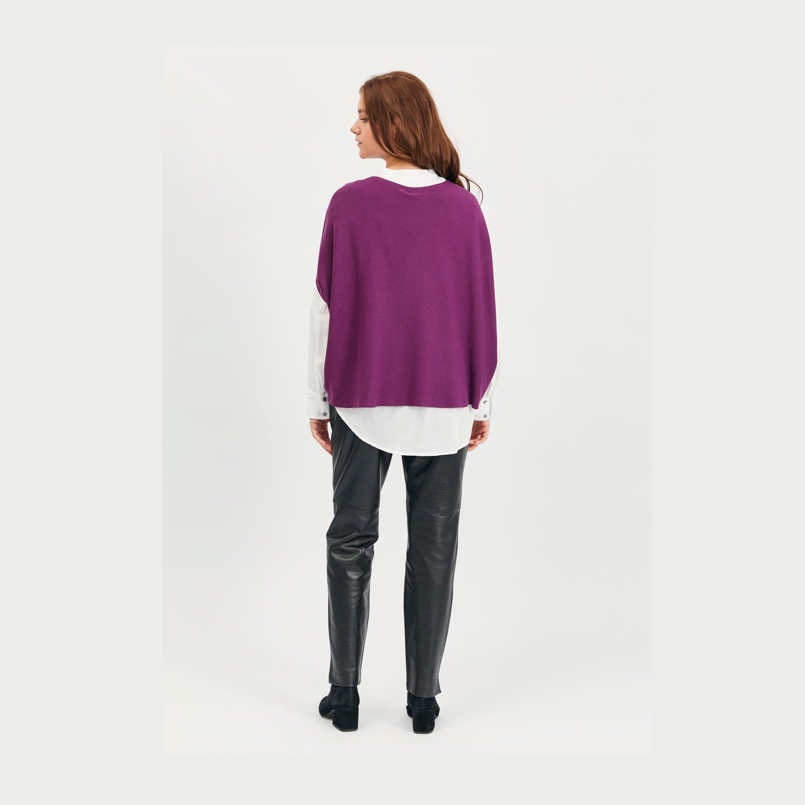 Lind Elfi Poncho 192 Dark purple