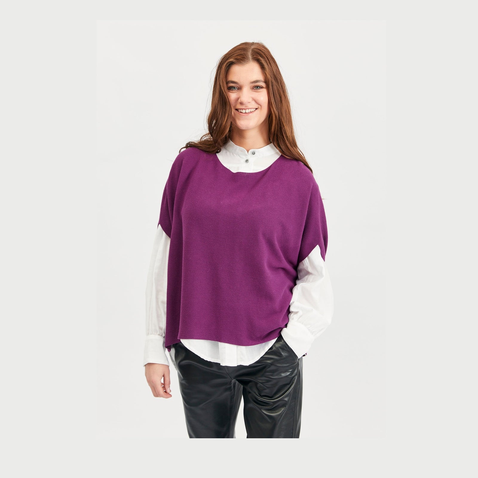 Lind Elfi Poncho 192 Dark purple