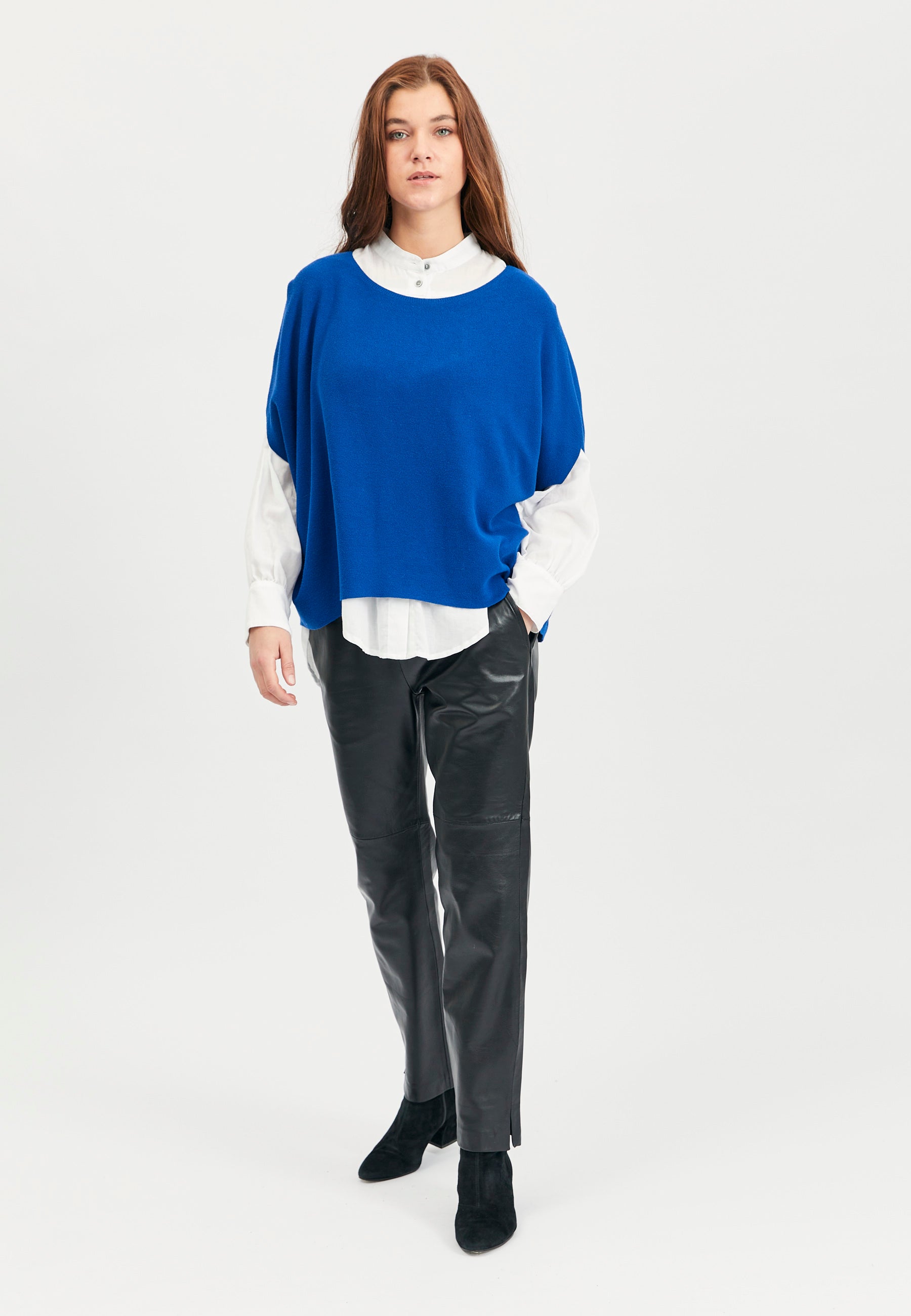 Lind Elfi Poncho 276 Lapis Blue