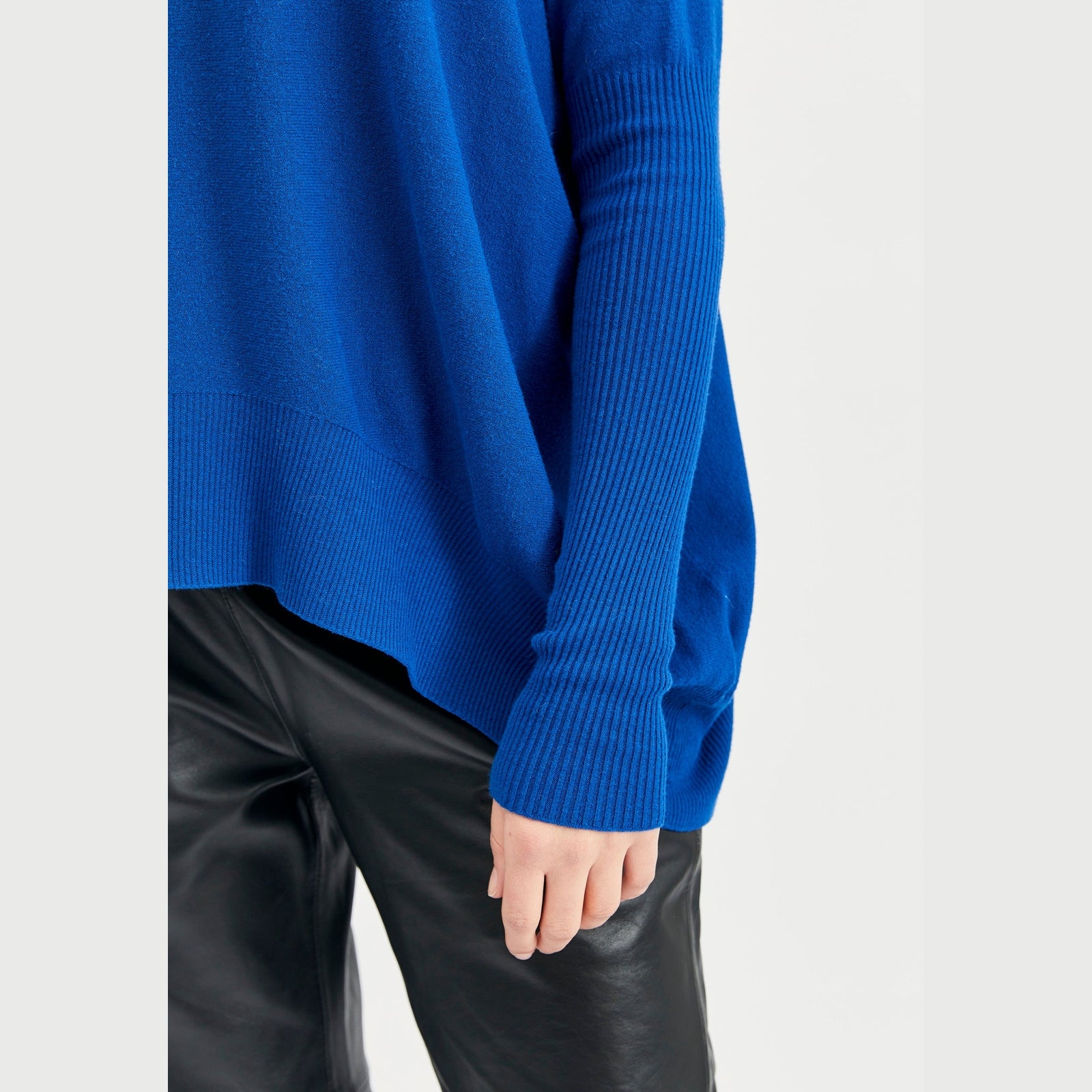 Lind Esther Knit Pullover 276 Lapis Blue