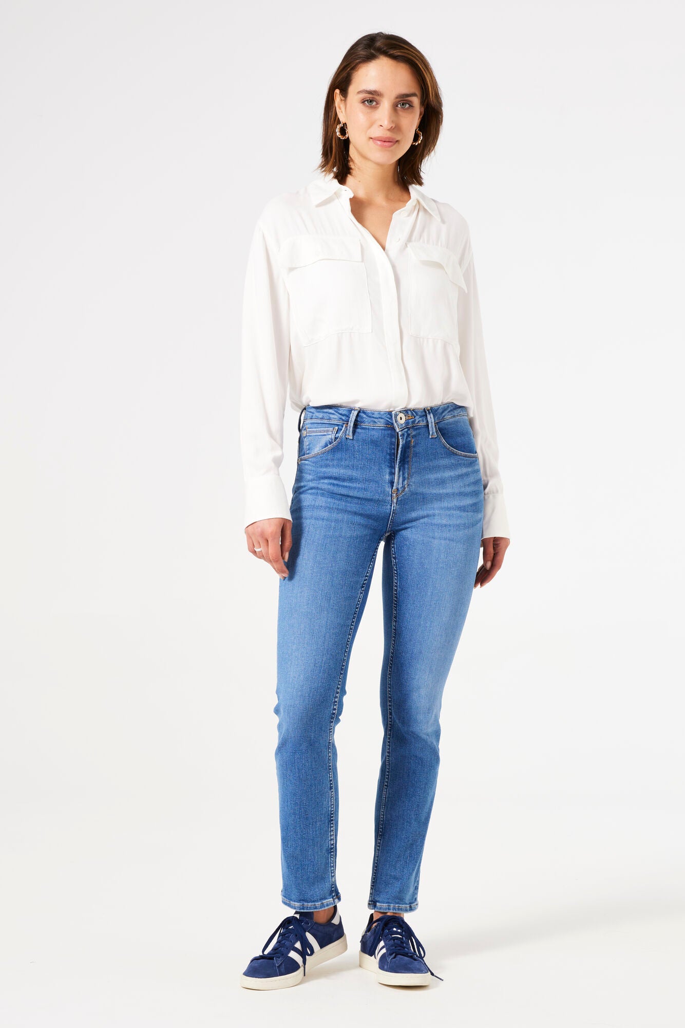 Celia Straight Jeans