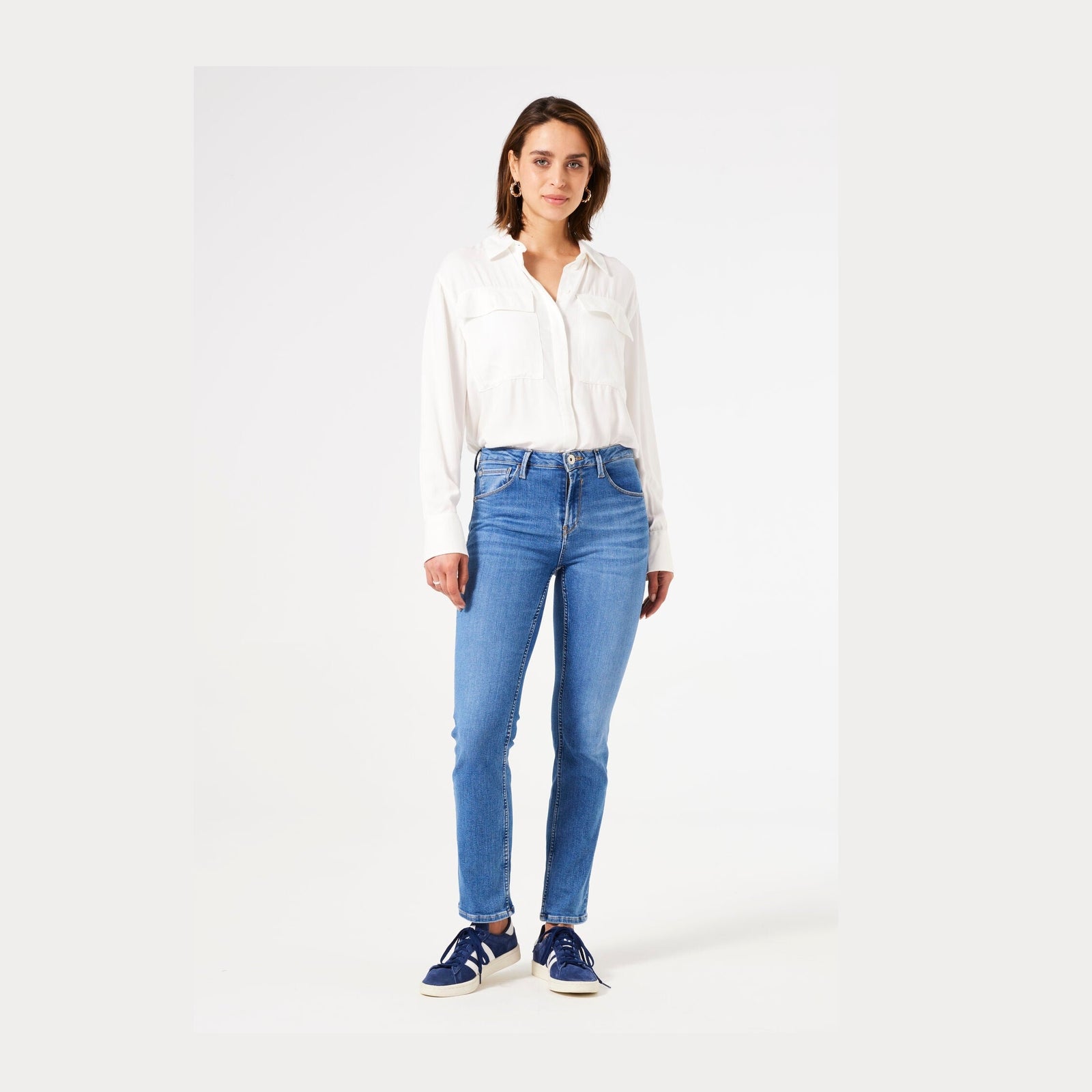 Celia Straight Jeans