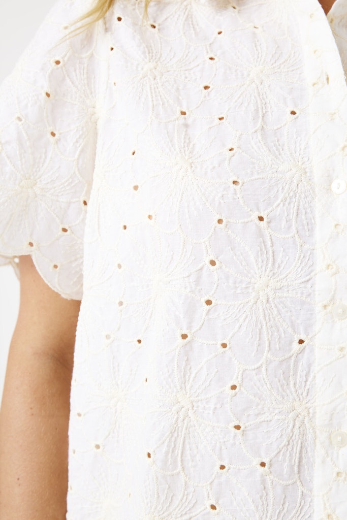 Broderi anglaise skjortebluse