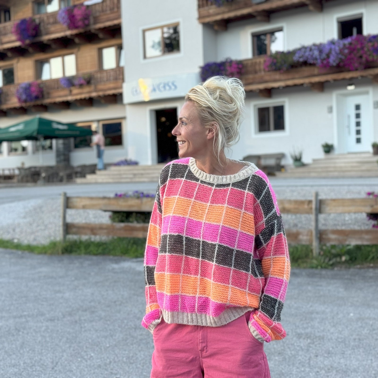 Lind LBRo på Bluser 1300 Taupe
