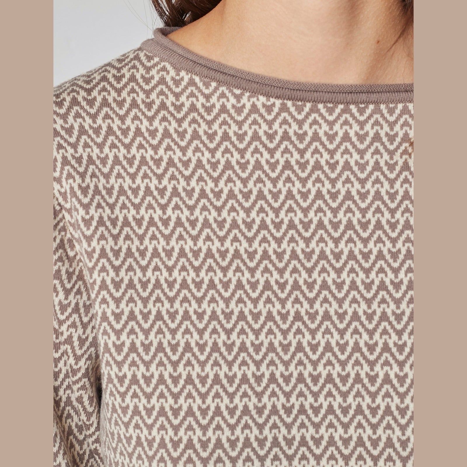 Lind LiCloe Knit Pullover 1500 BROWN