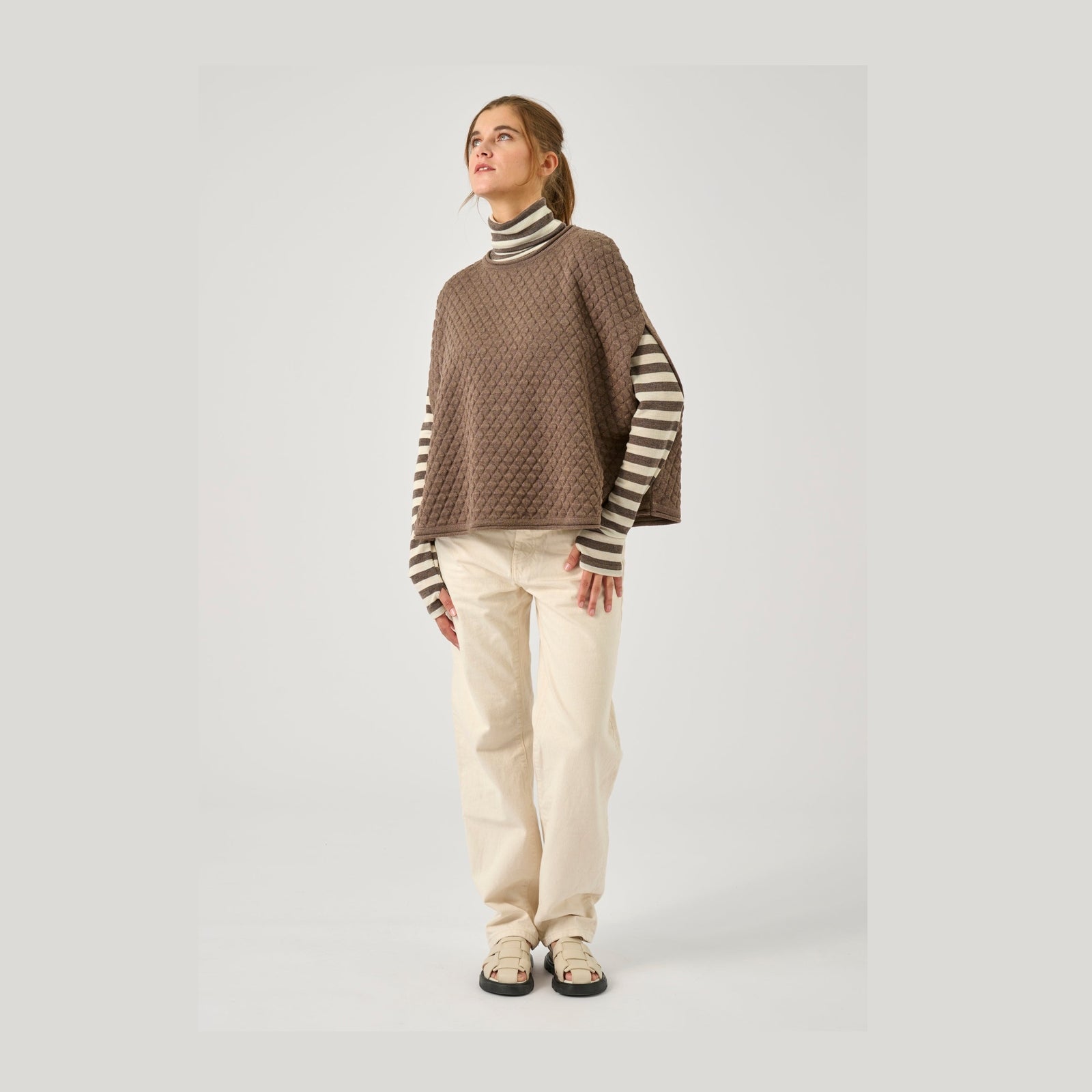 Lind LiMargit Poncho 1655 brown melange