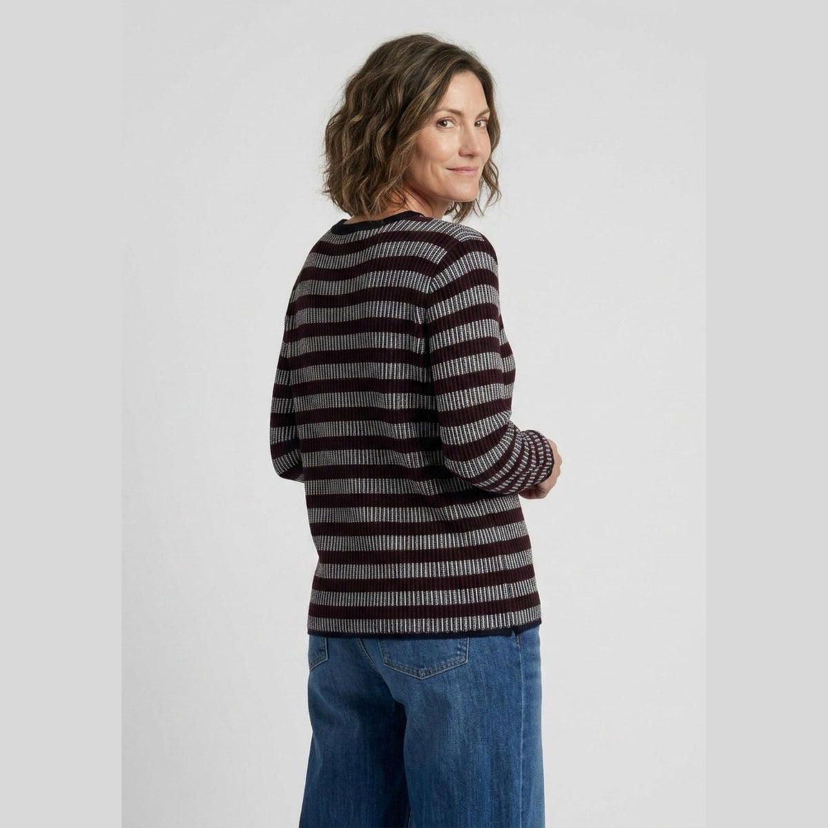 Lind LiNadia Knit Pullover 5999 NAVY BLUE
