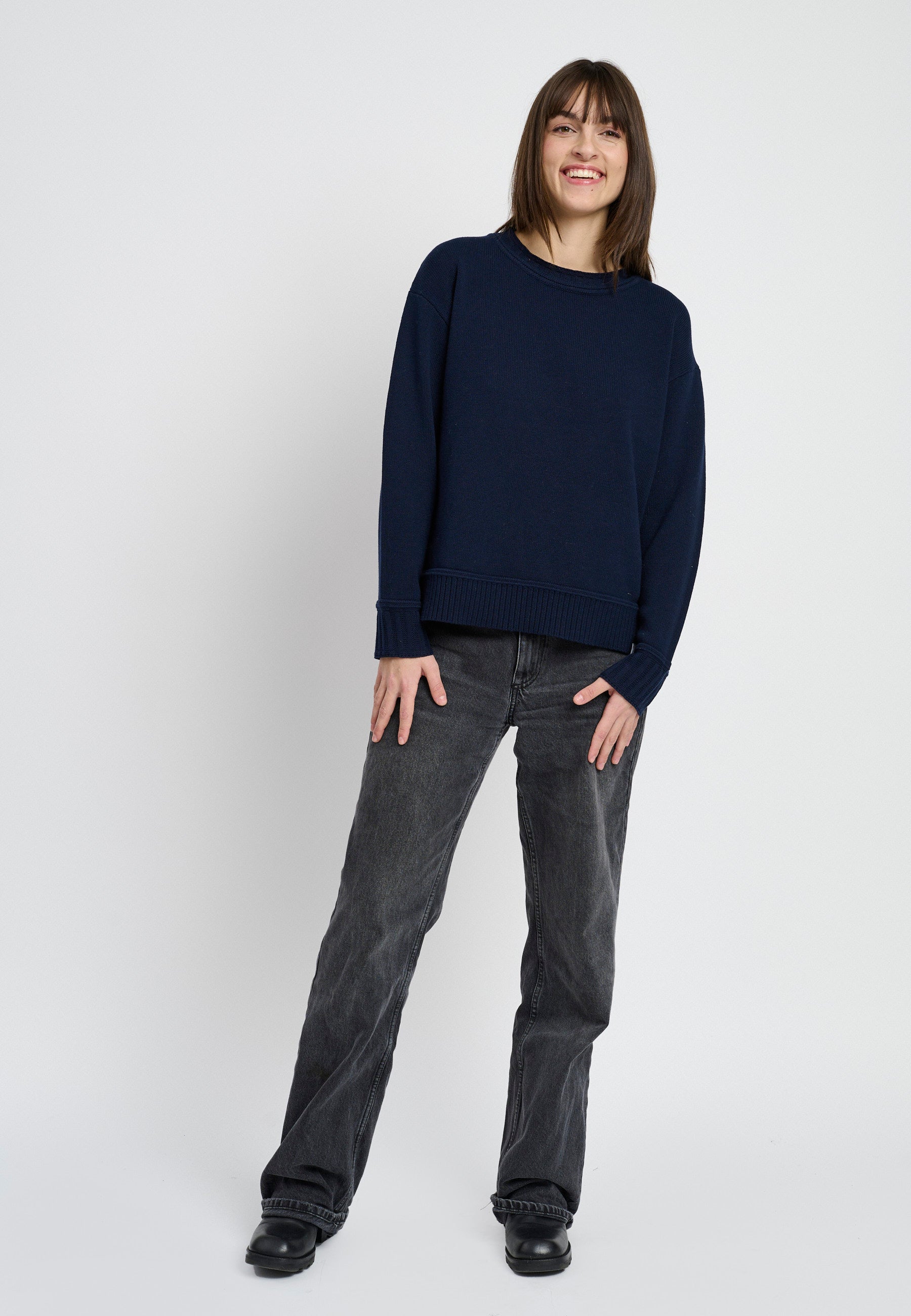 Lind LiTrine Knit Pullover 5999 NAVY BLUE