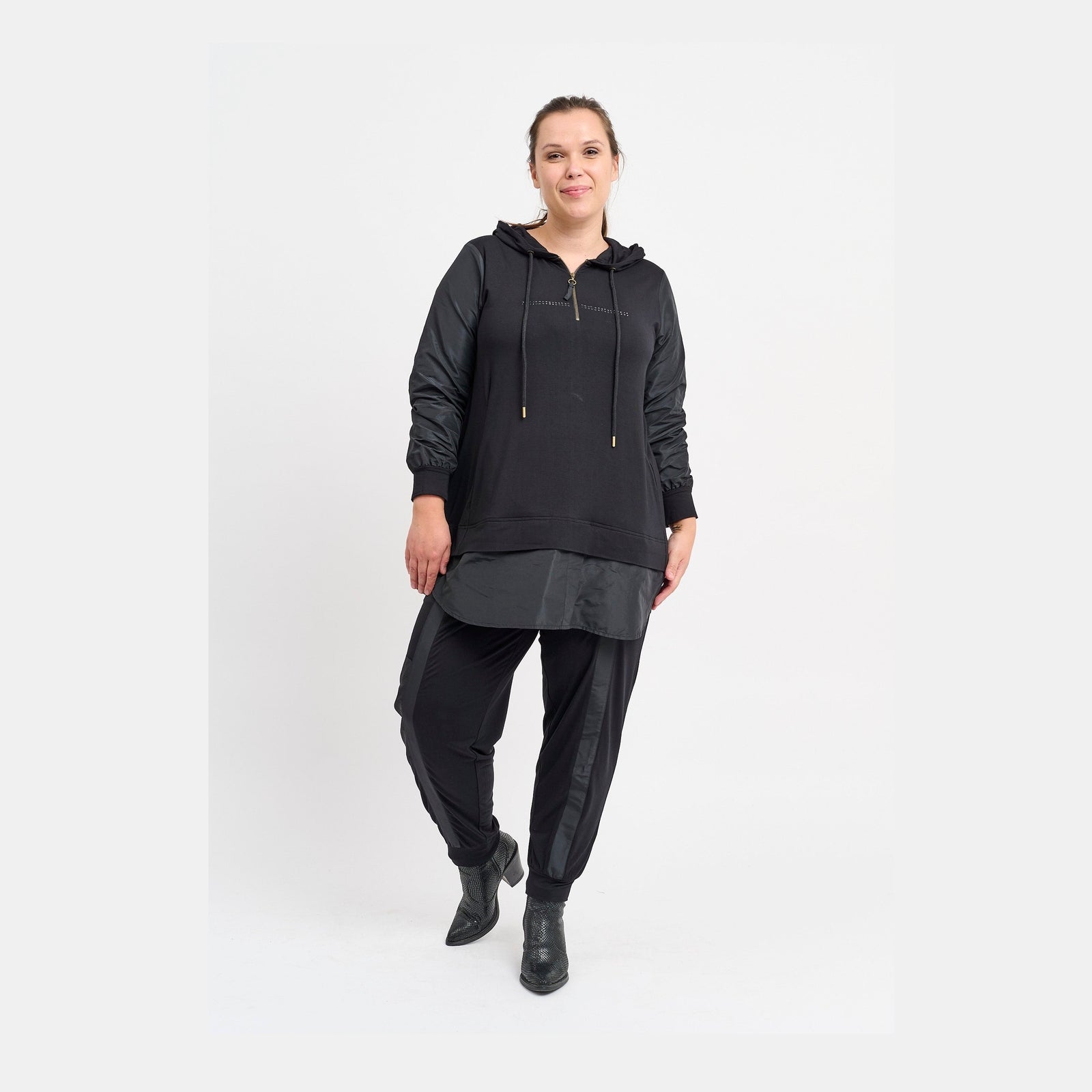 Pont Neuf PNEnya Sweatshirt 9999 BLACK